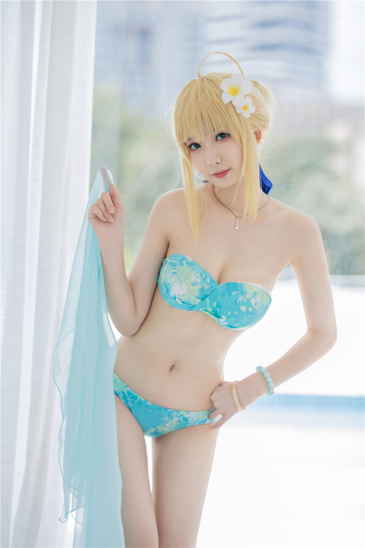 Cosplay 封疆疆v 阿尔托莉雅 潘德拉贡 泳装