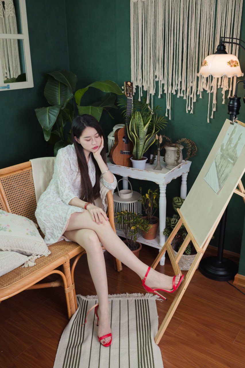 Sia Bu Chi Yu - Giày cao gót đỏ 139P