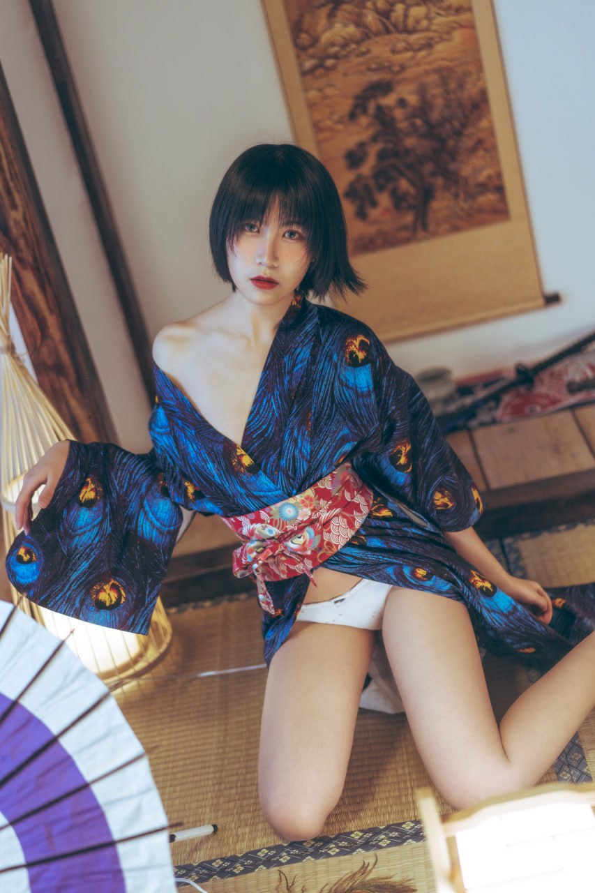 枸名 - 孔雀和服