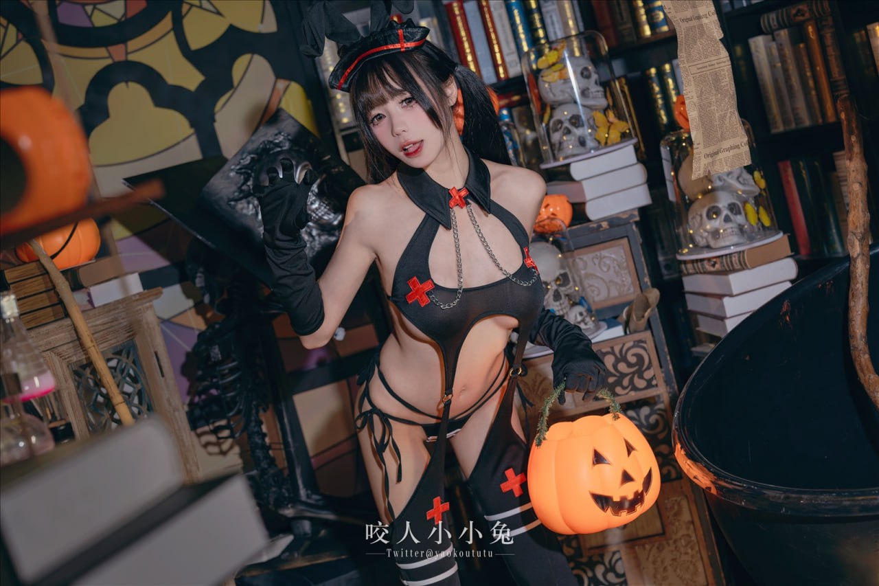 咬一口兔娘 - 万圣节看护士40P