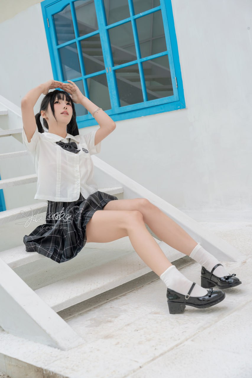 咬一口兔娘雨后小故事 | 大尺度私房写真
