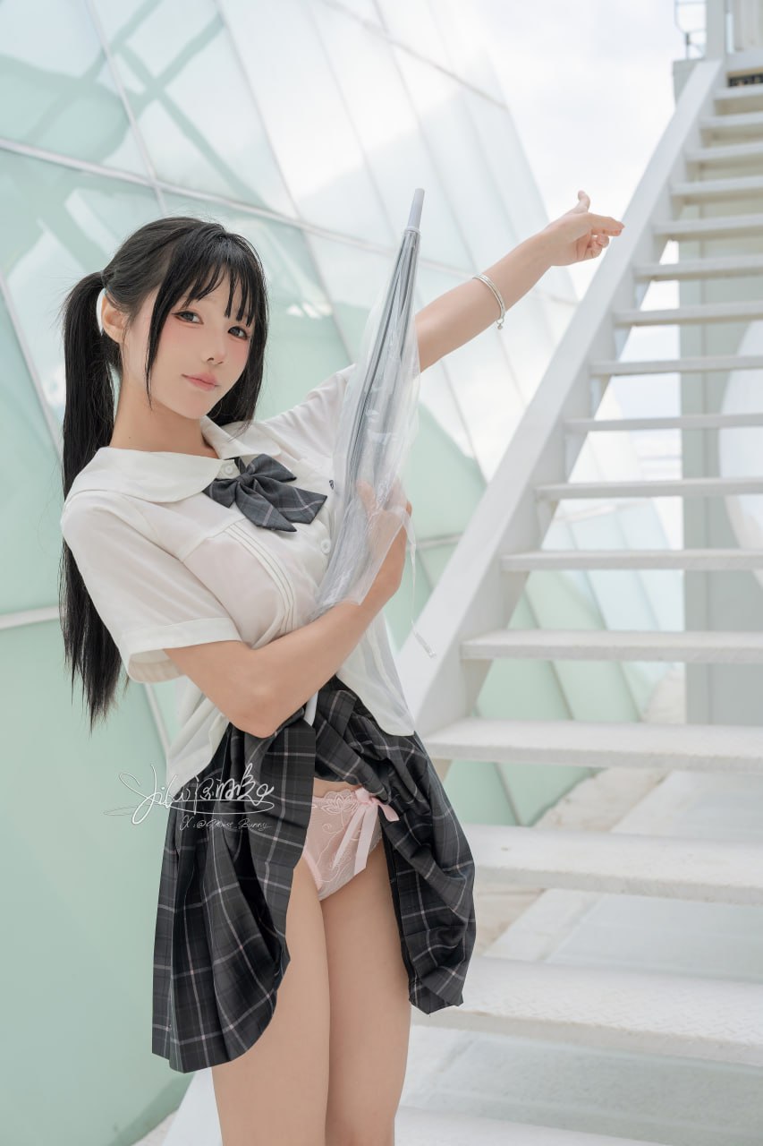 咬一口兔娘雨后小故事 | 大尺度私房写真