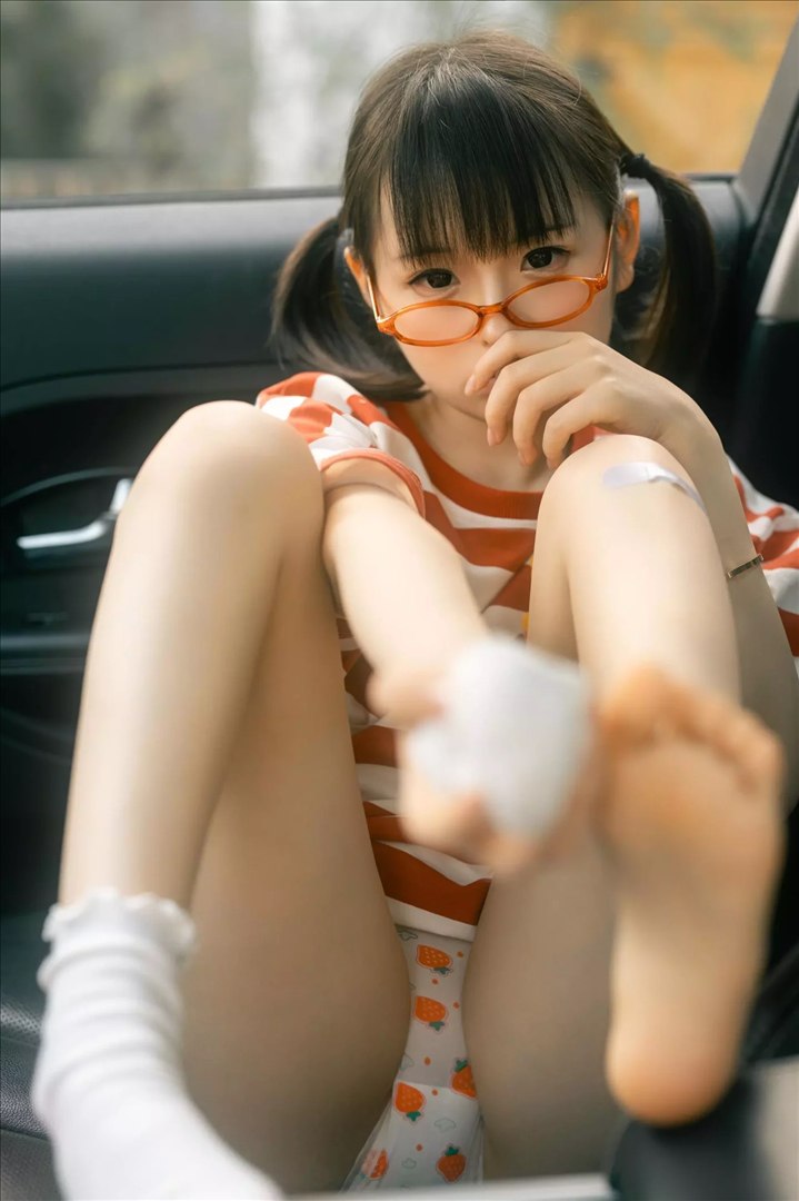 幼水铃衣-周末郊游 62P