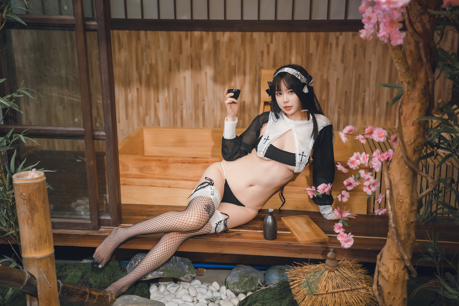 Tina很妖孽呀 - 修女的秘密
