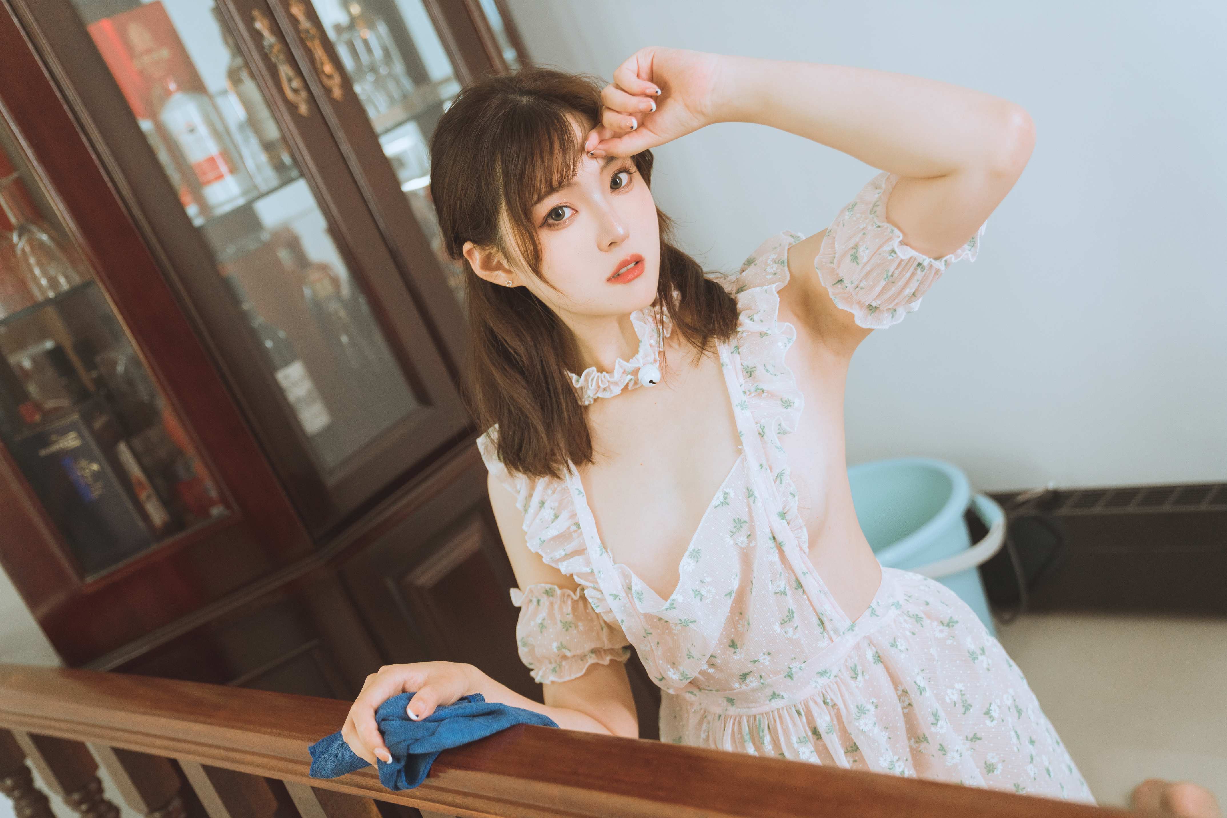 Natsuko夏夏子 - 碎花围裙55P