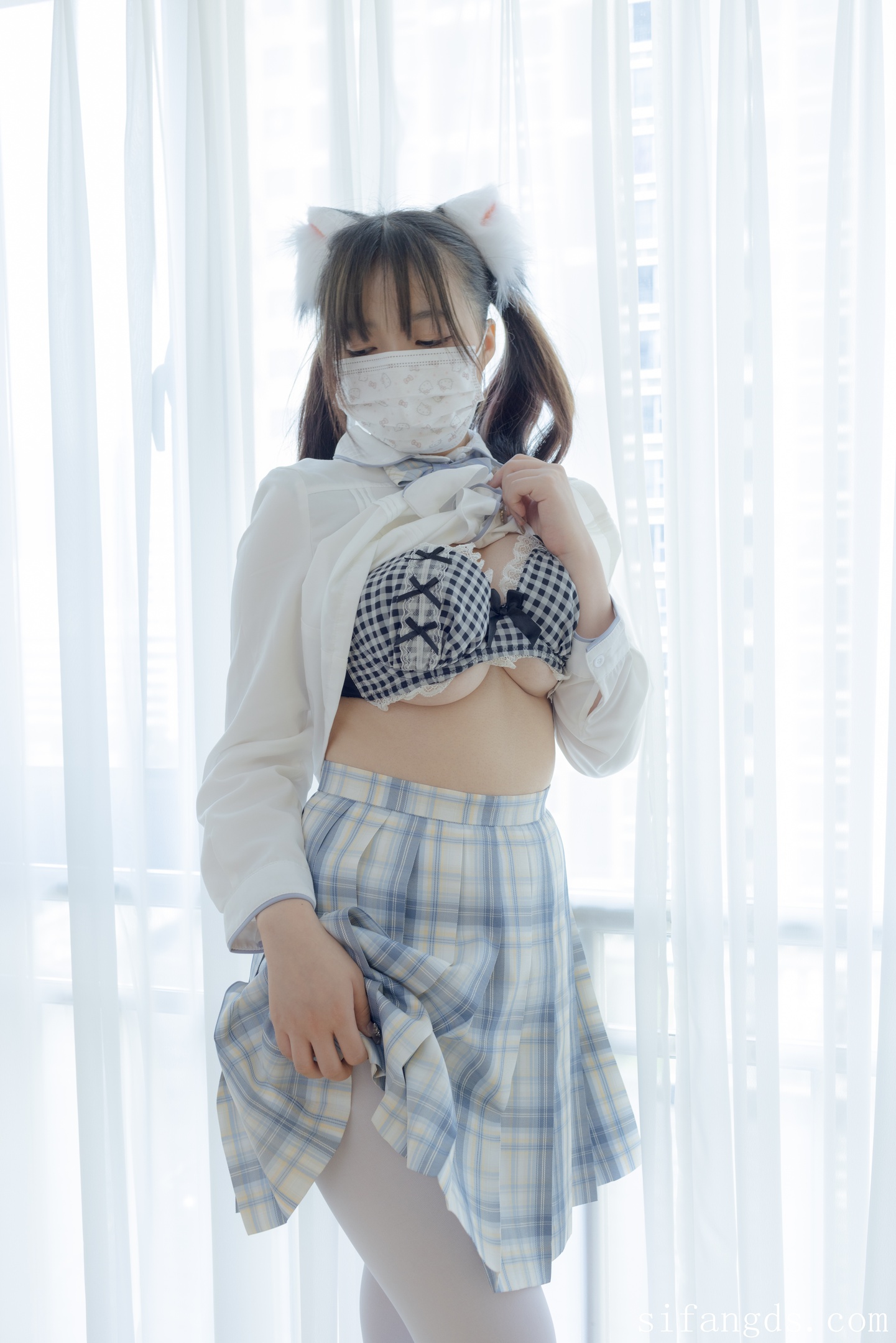 少女秩序 - 未流出美尻巨乳萝莉捆绑调教 180P1V | 94写真SEO精选