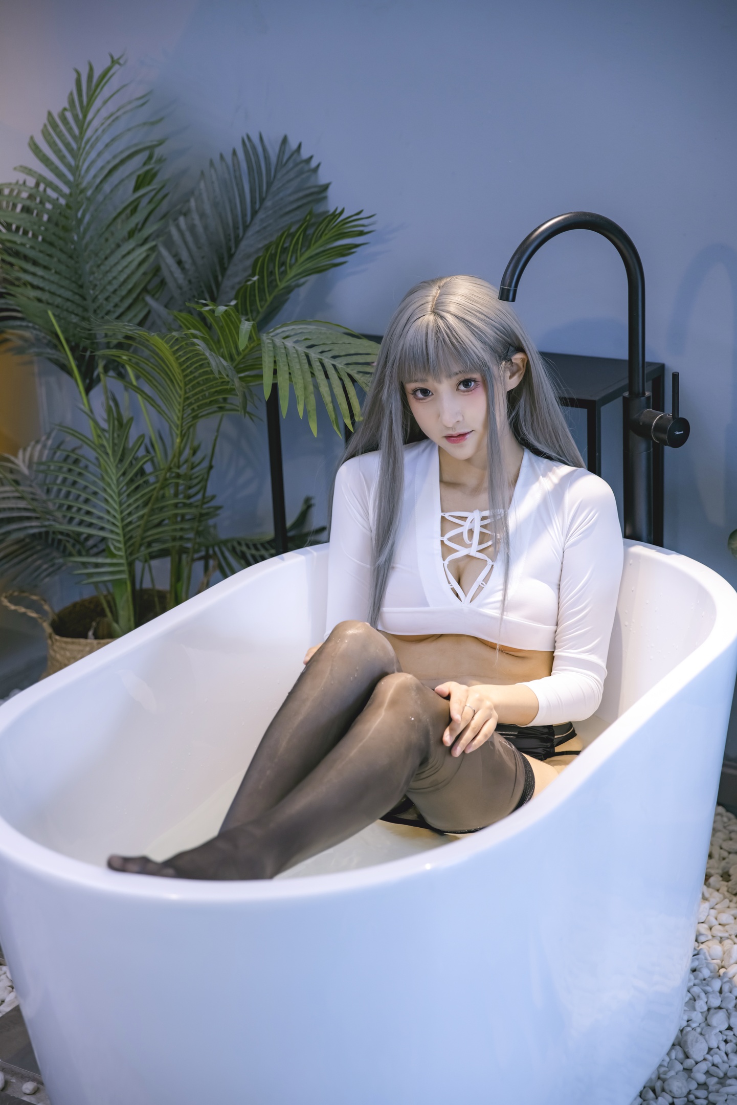 冬马路纱 - 浴缸湿身黑丝 23P
