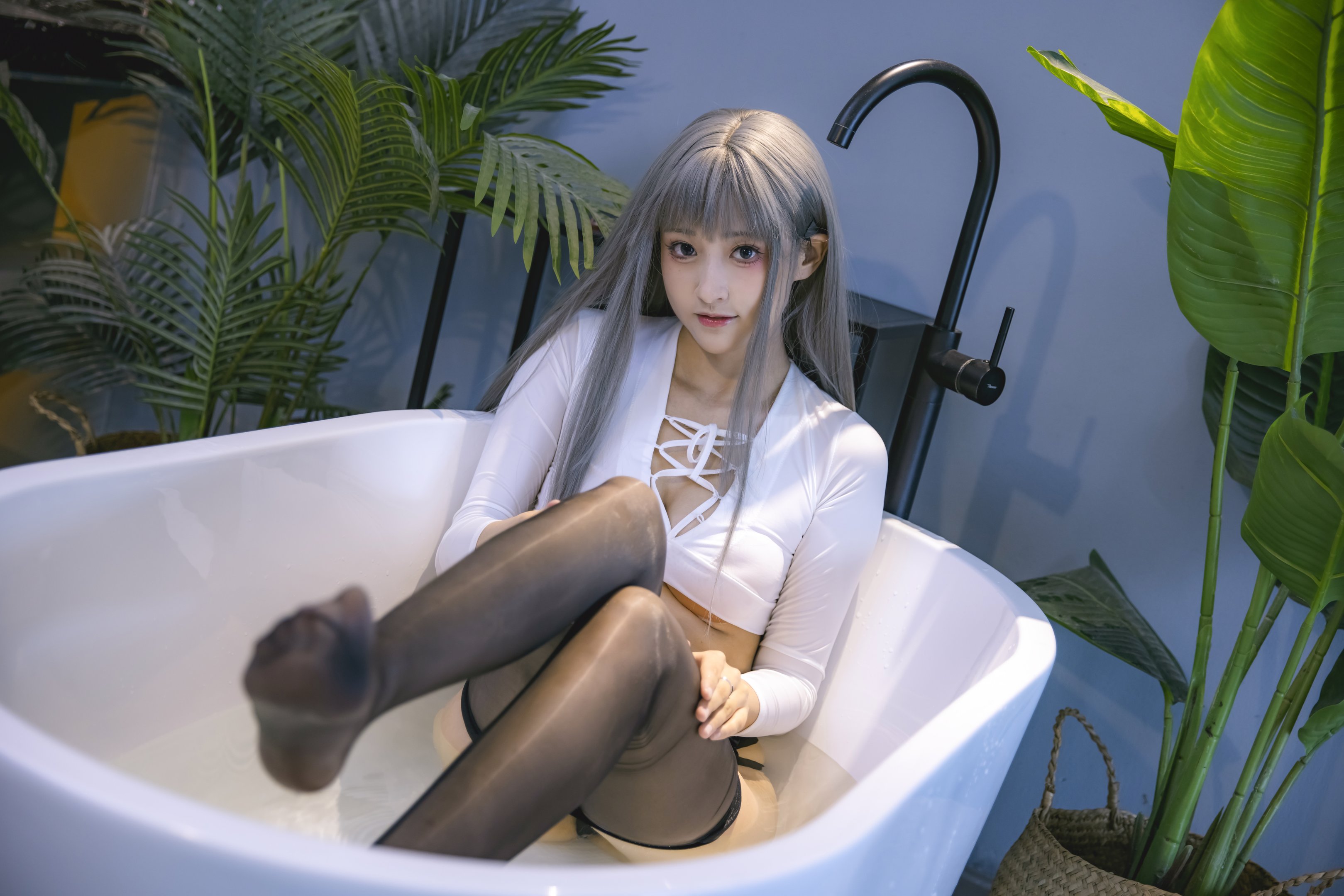冬马路纱 - 浴缸湿身黑丝 23P