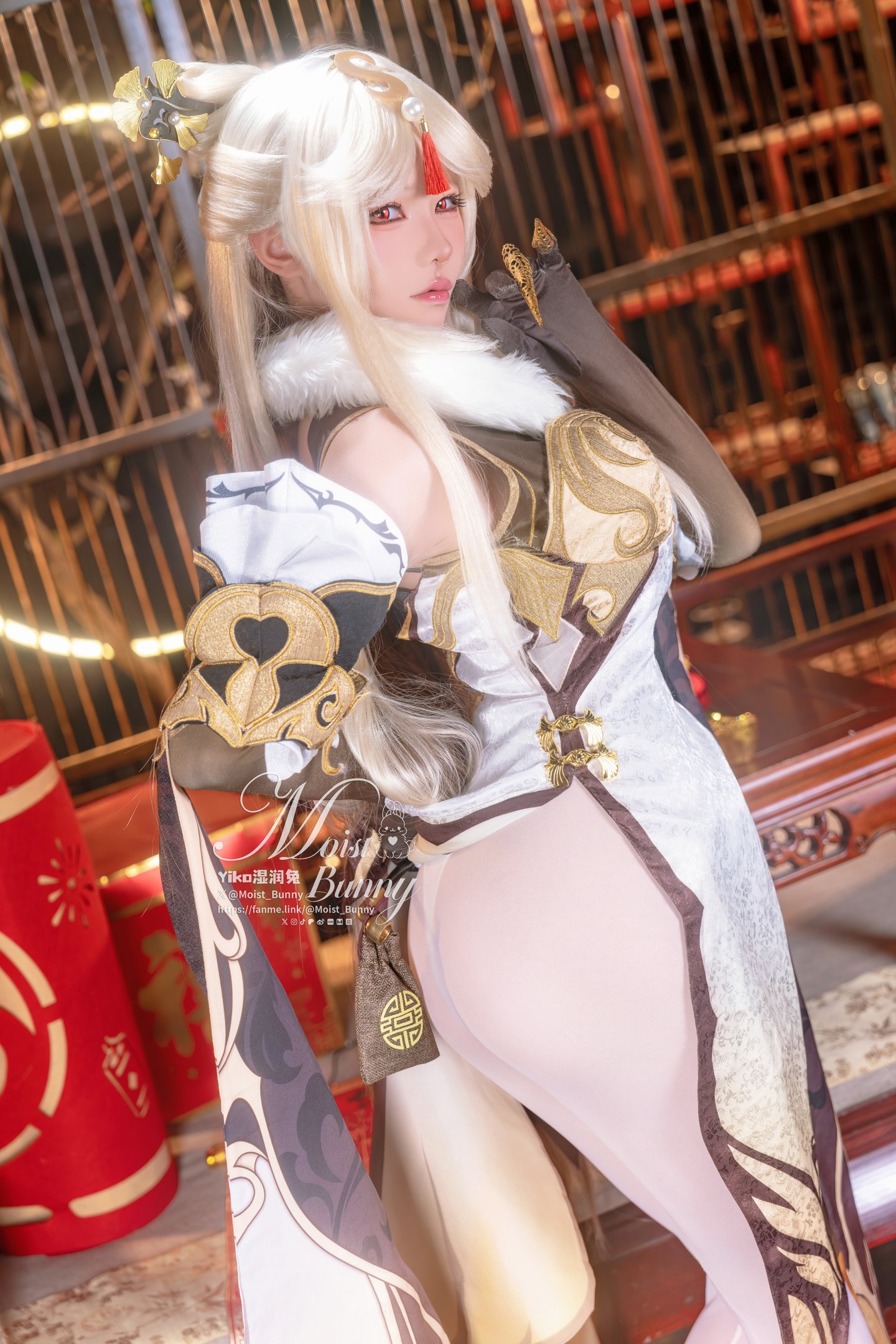 Yaoyikoutuniang / Yiko Yiko湿润兔 - 金蛇来财 凝光贺岁 Good night kiss Photo Set 90…