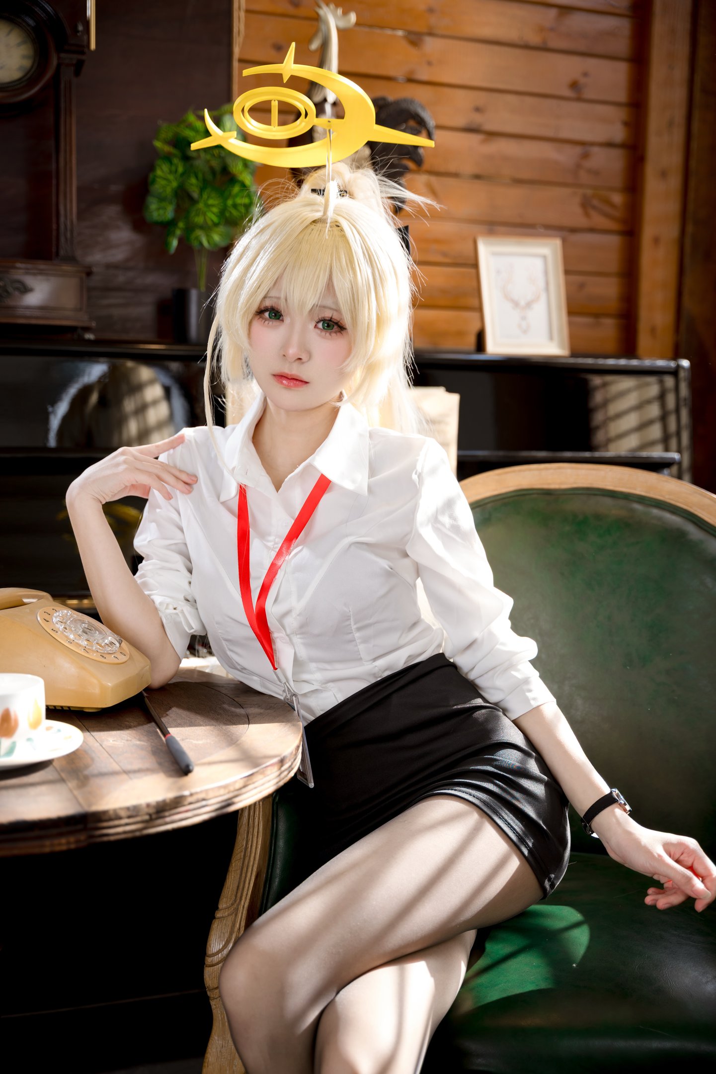 九柒喵 - 蔚蓝档案 笑面教授 OL制服