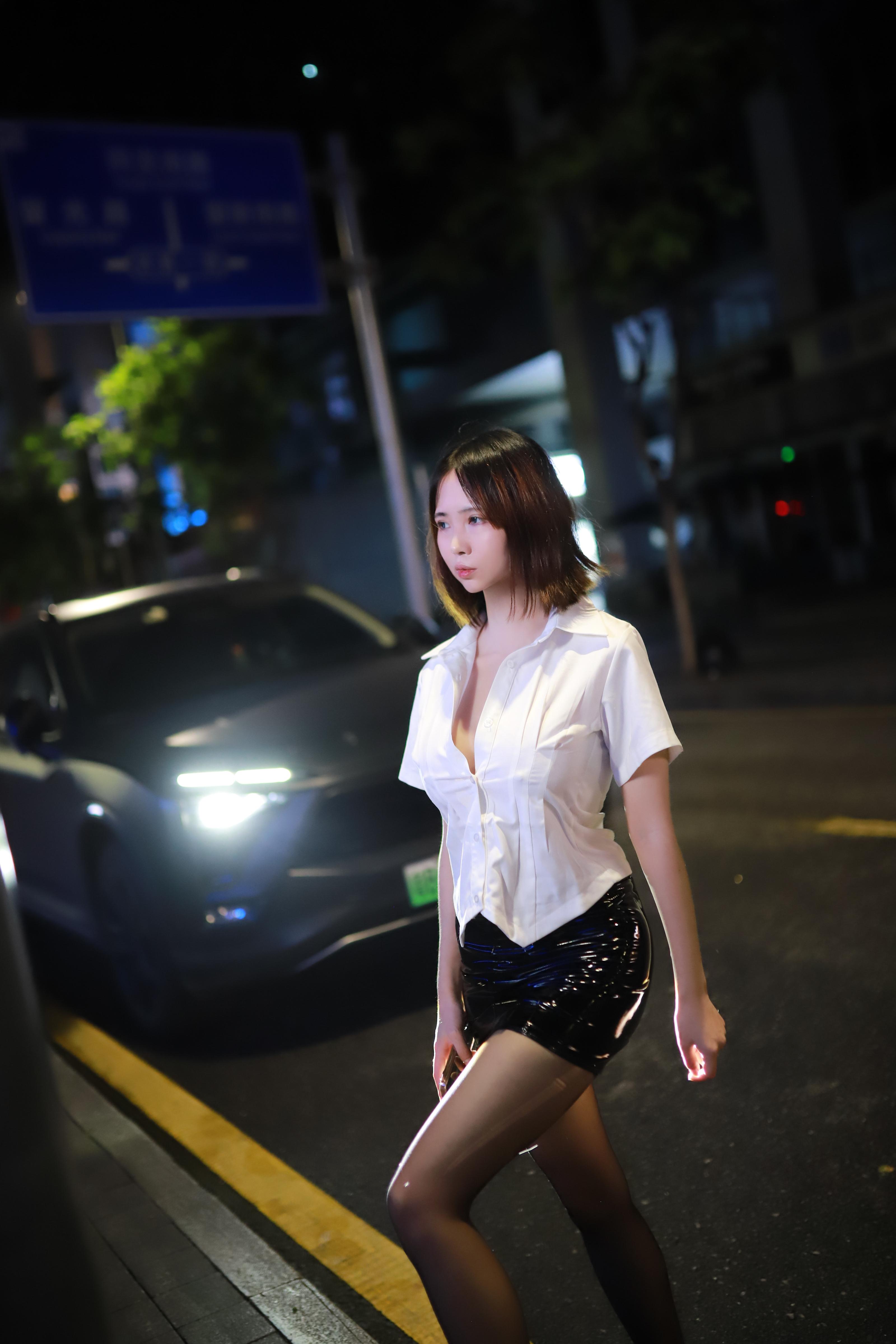 上杉绘梨落 - 被人跟踪102P