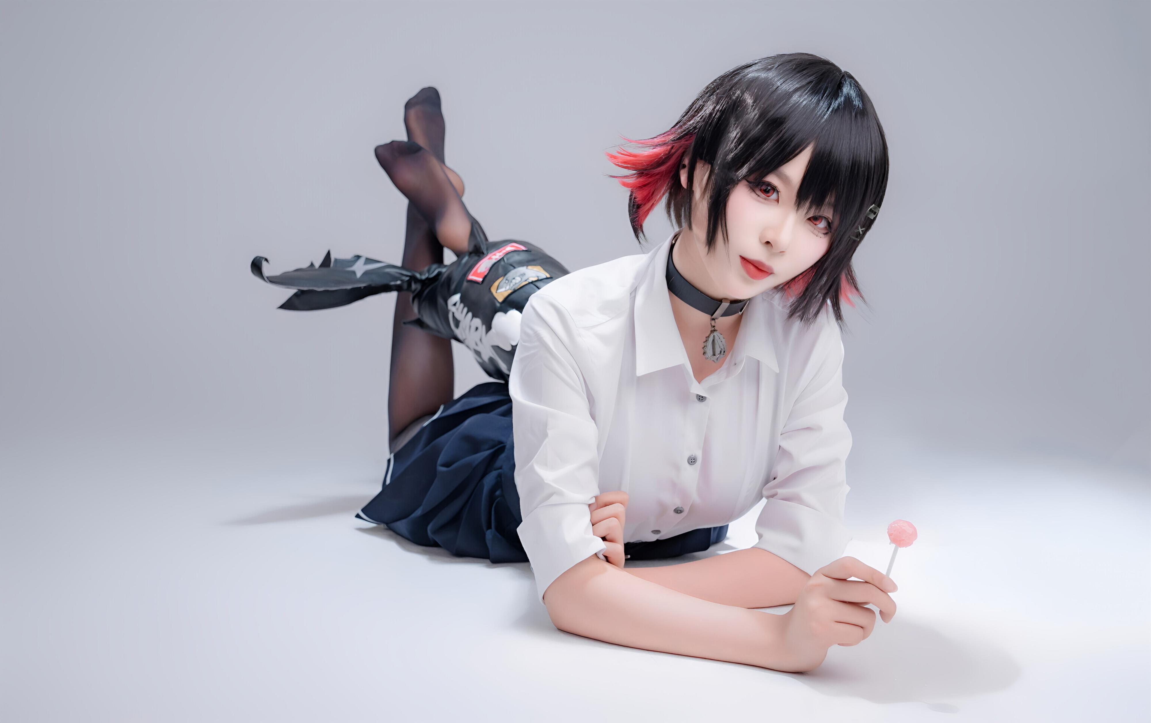 轩萧学姐 - 鲨鱼妹 JK制服 100P1V