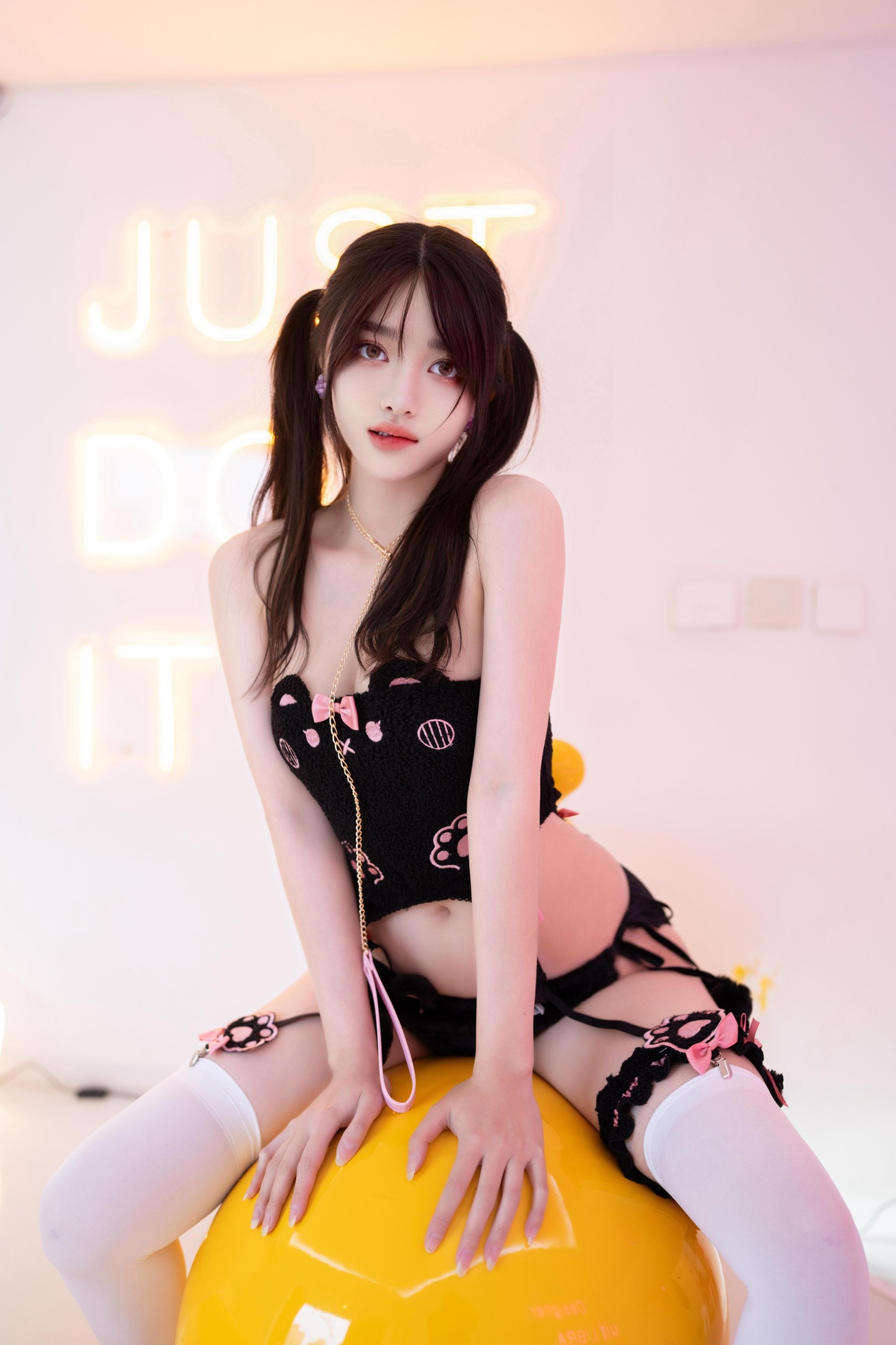 白露lulu - 情趣白丝 84P2V