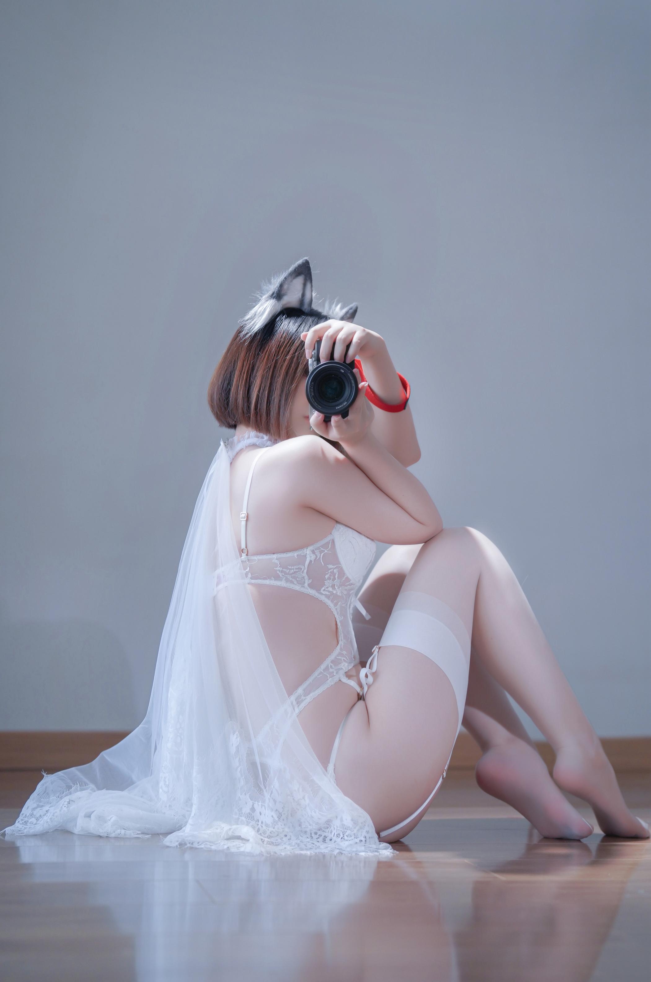 Ban Ban Zi 순백 화가 스타킹 화보