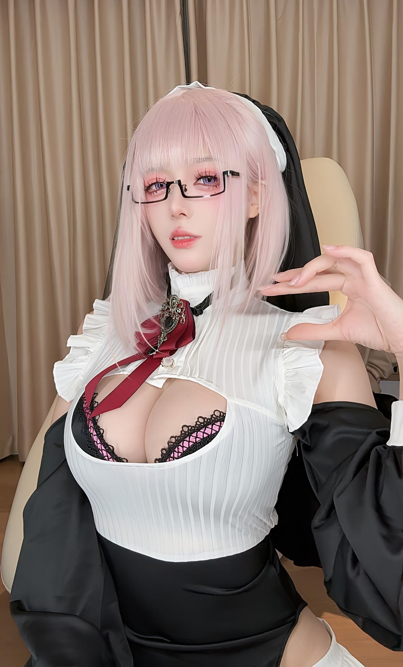 九言修女2白丝高跟Cosplay 24P1V