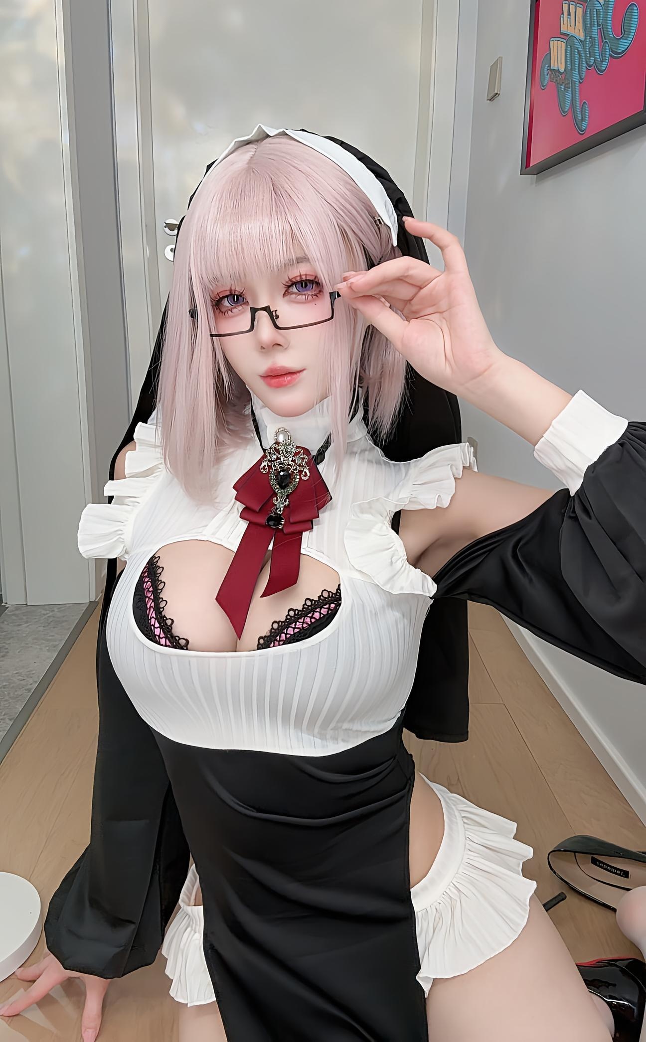 九言修女2白丝高跟Cosplay 24P1V