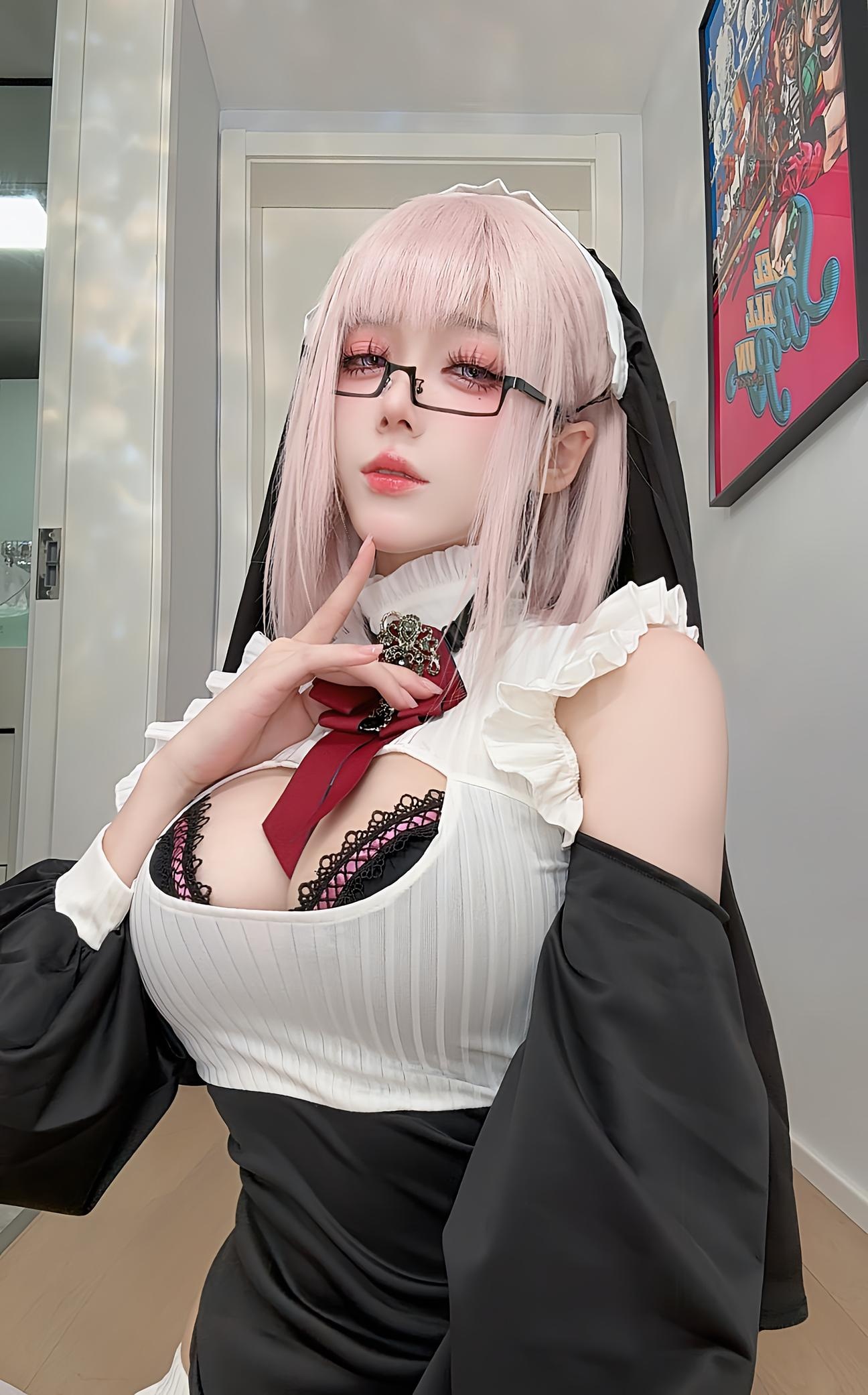 九言修女2白丝高跟Cosplay 24P1V