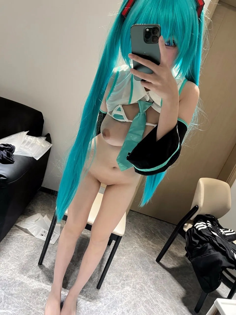 悠宝三岁 - 初音未来 52P1V | 94写真SEO精选