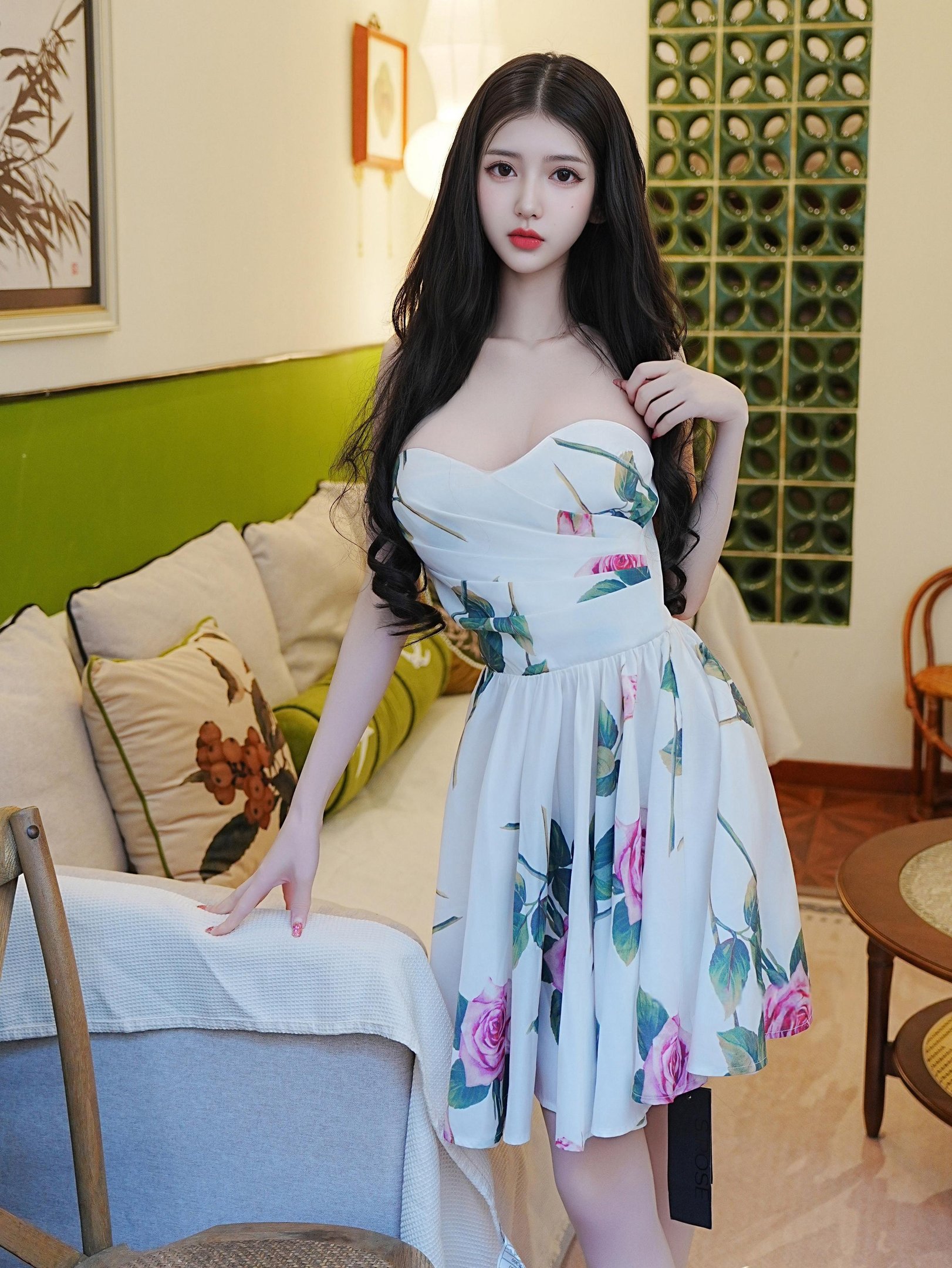 [XR Uncensored]白小蝶 - 肉丝连衣花裙 87P