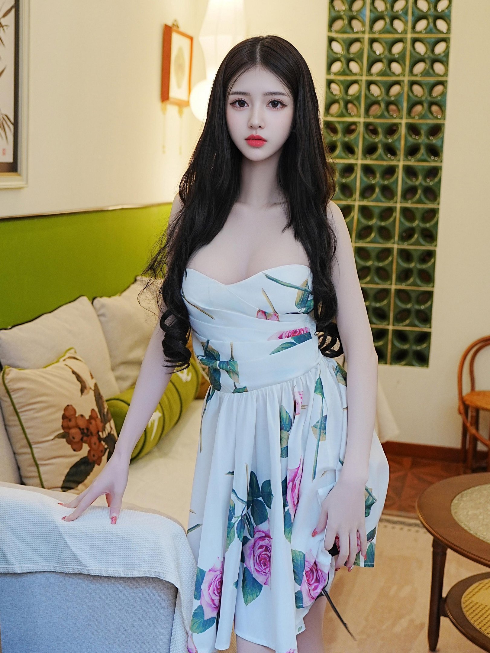 [XR Uncensored]白小蝶 - 肉丝连衣花裙 87P