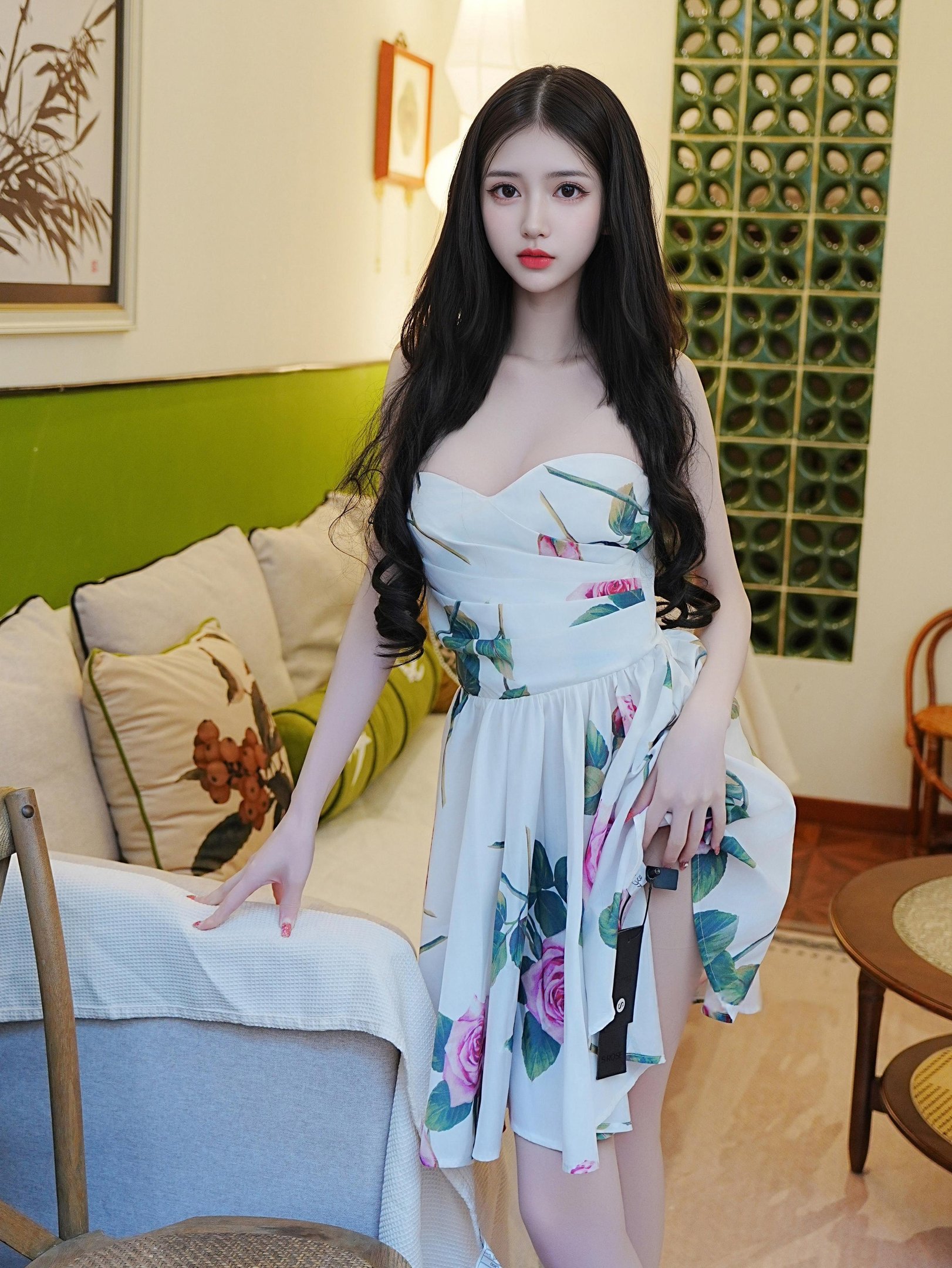 [XR Uncensored]白小蝶 - 肉丝连衣花裙 87P