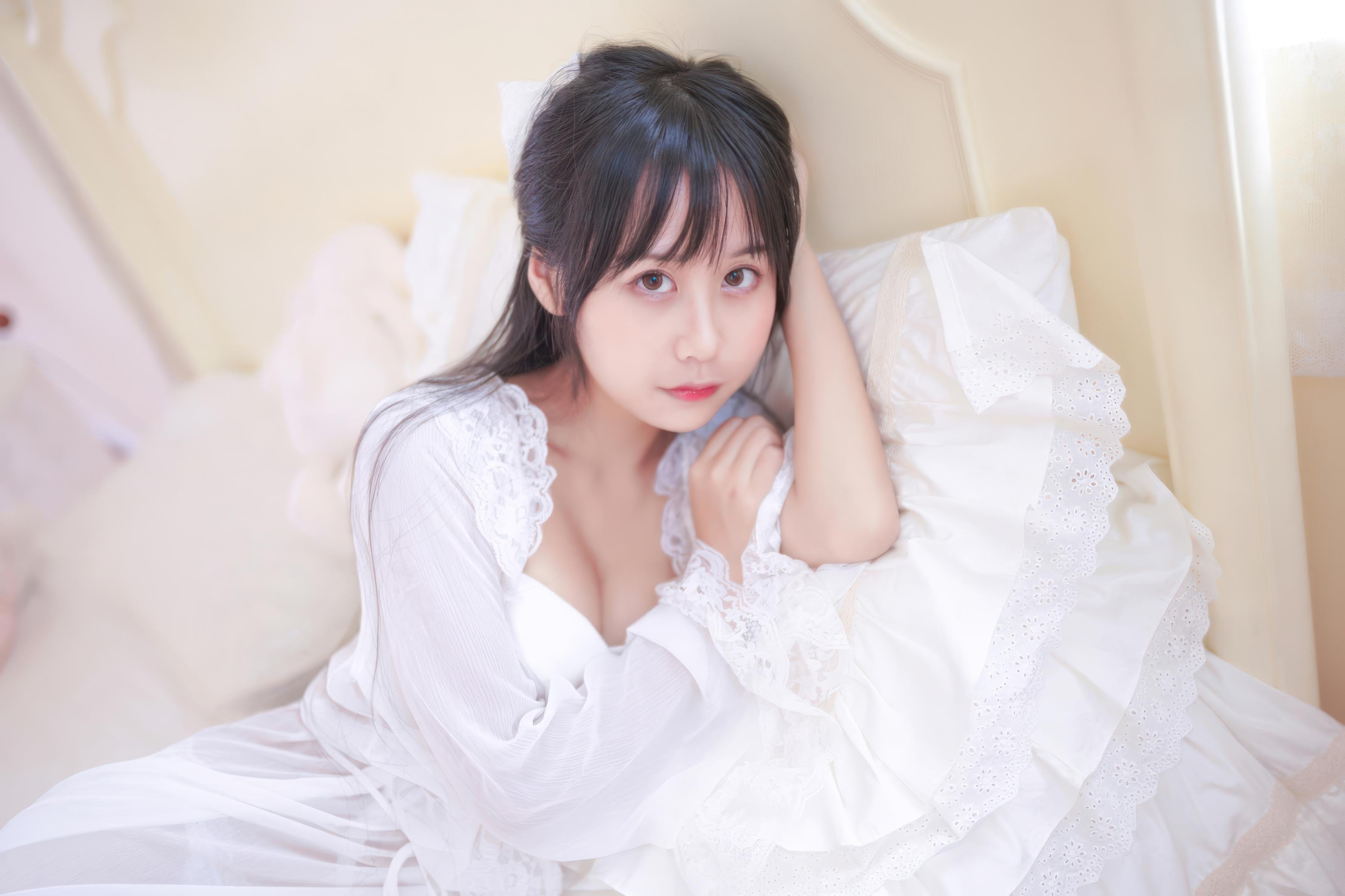 萌芽儿o0 - 白茶清欢 22P