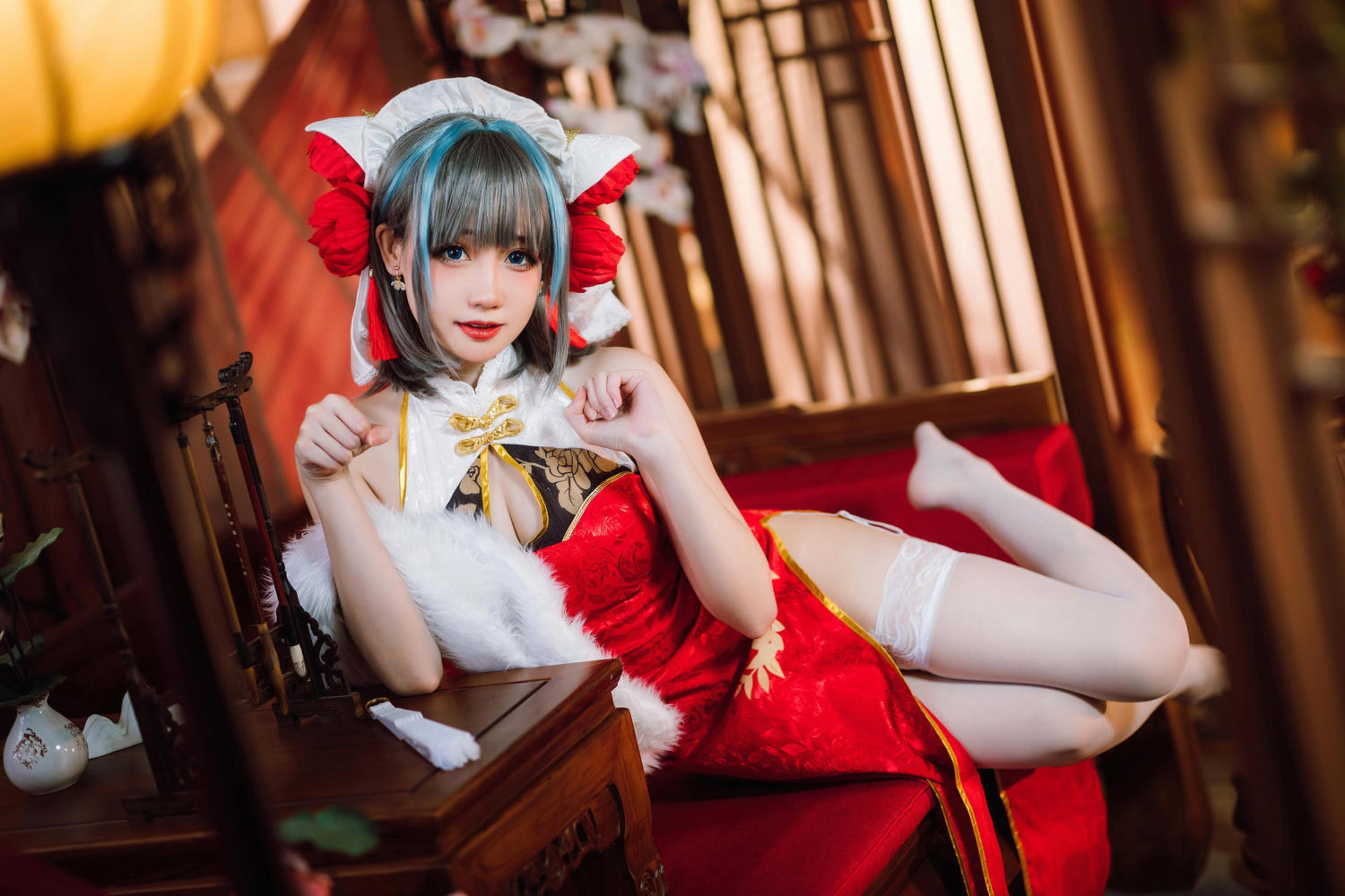 [cosplay] 焖焖碳 - cos 柴郡：真人写实碧蓝航线猫娘 银发猫耳撕裂旗袍巨乳白丝开档 极致诱惑堕落无修正 29P