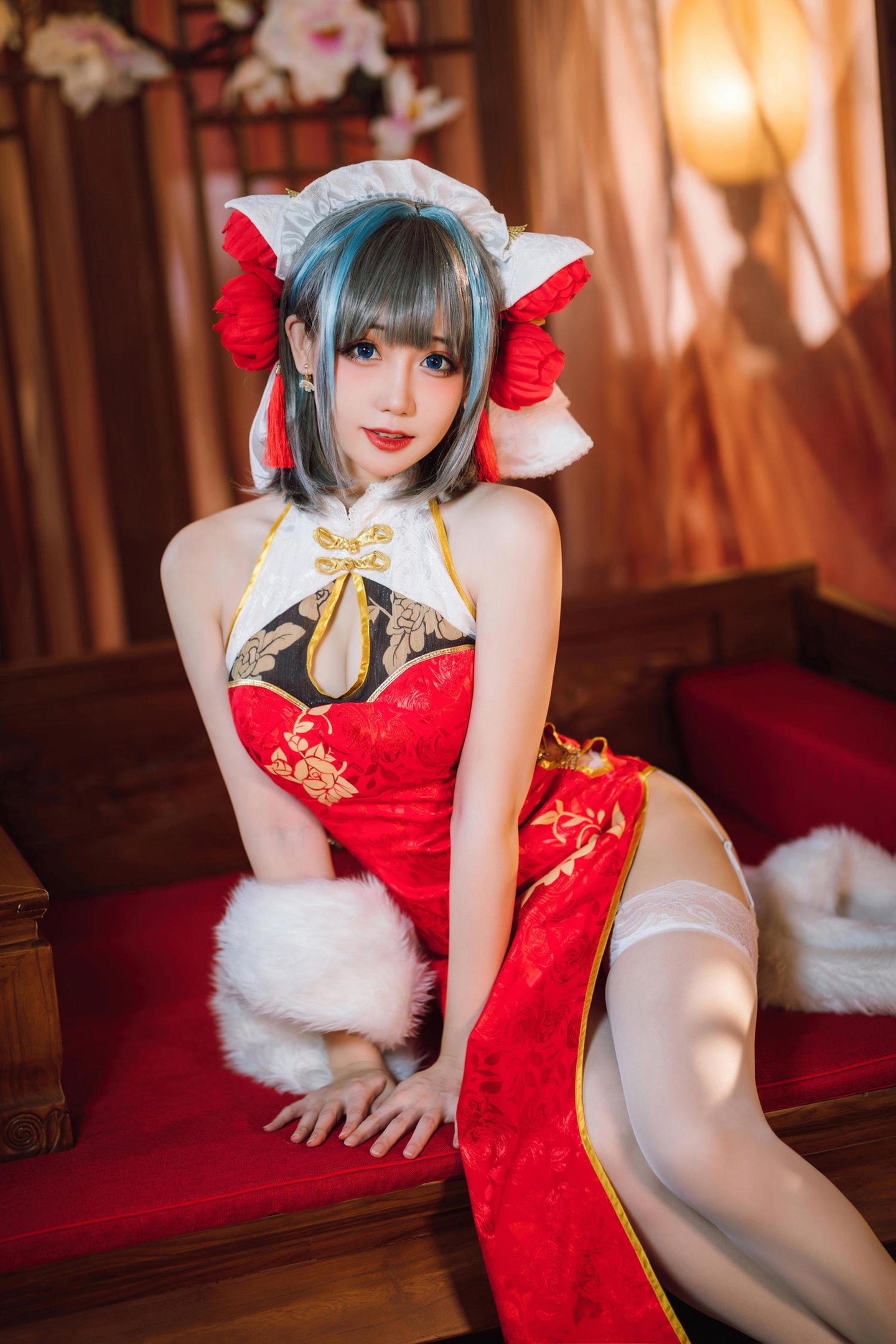 [cosplay] 焖焖碳 - cos 柴郡：真人写实碧蓝航线猫娘 银发猫耳撕裂旗袍巨乳白丝开档 极致诱惑堕落无修正 29P