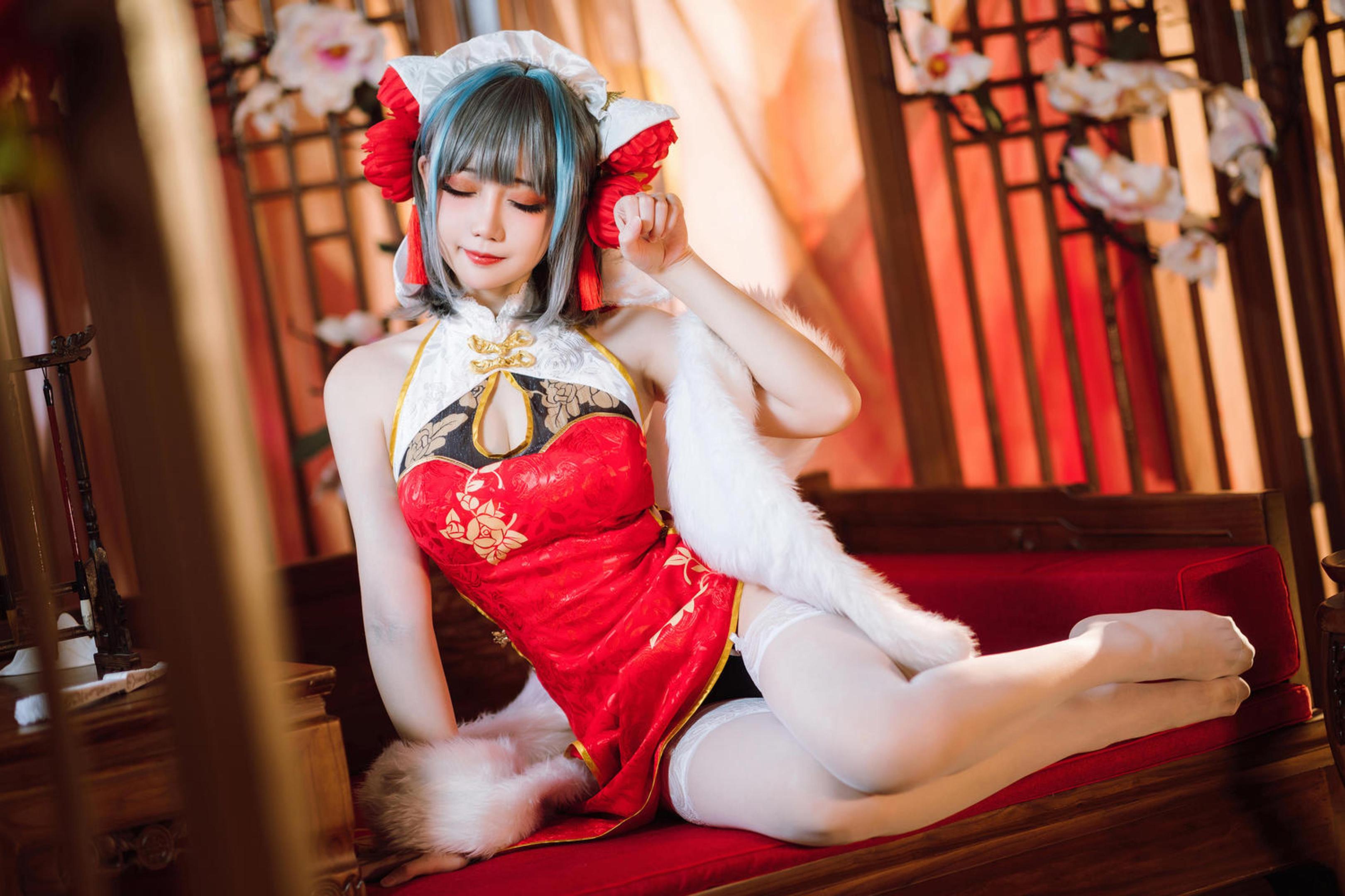 [cosplay] 焖焖碳 - cos 柴郡：真人写实碧蓝航线猫娘 银发猫耳撕裂旗袍巨乳白丝开档 极致诱惑堕落无修正 29P