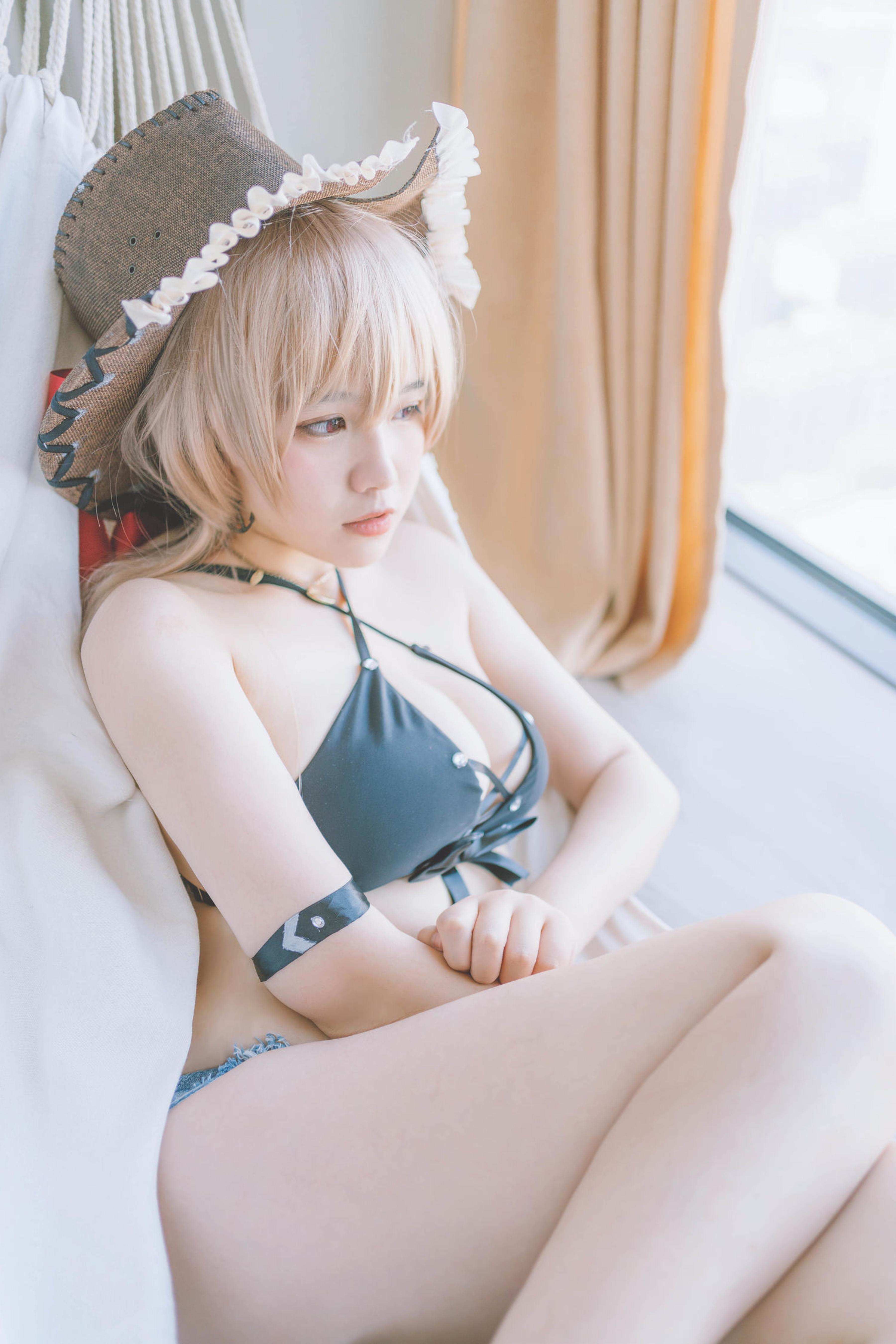 [cosplay] 阿半今天很开心 - cos 让·巴尔：真人写实碧蓝航线海盗泳装 黑发撕裂比基尼巨乳湿身开档 极致诱惑无修正 20P