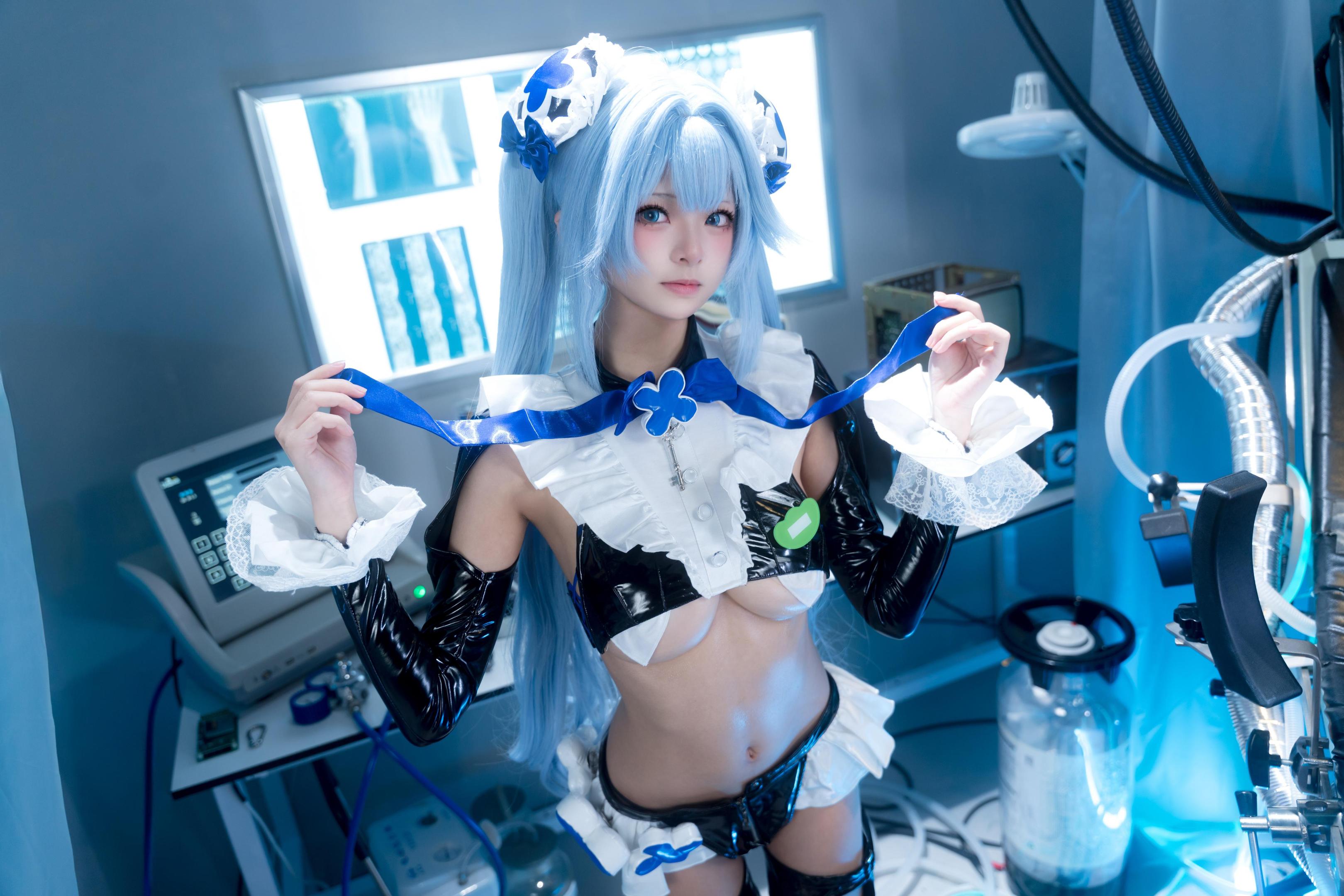[cosplay] 九柒喵 - 汉赛尔：真人写实童话主题还原 欧风服饰与复古配色 少年感造型与故事氛围呈现 场景感写真合集