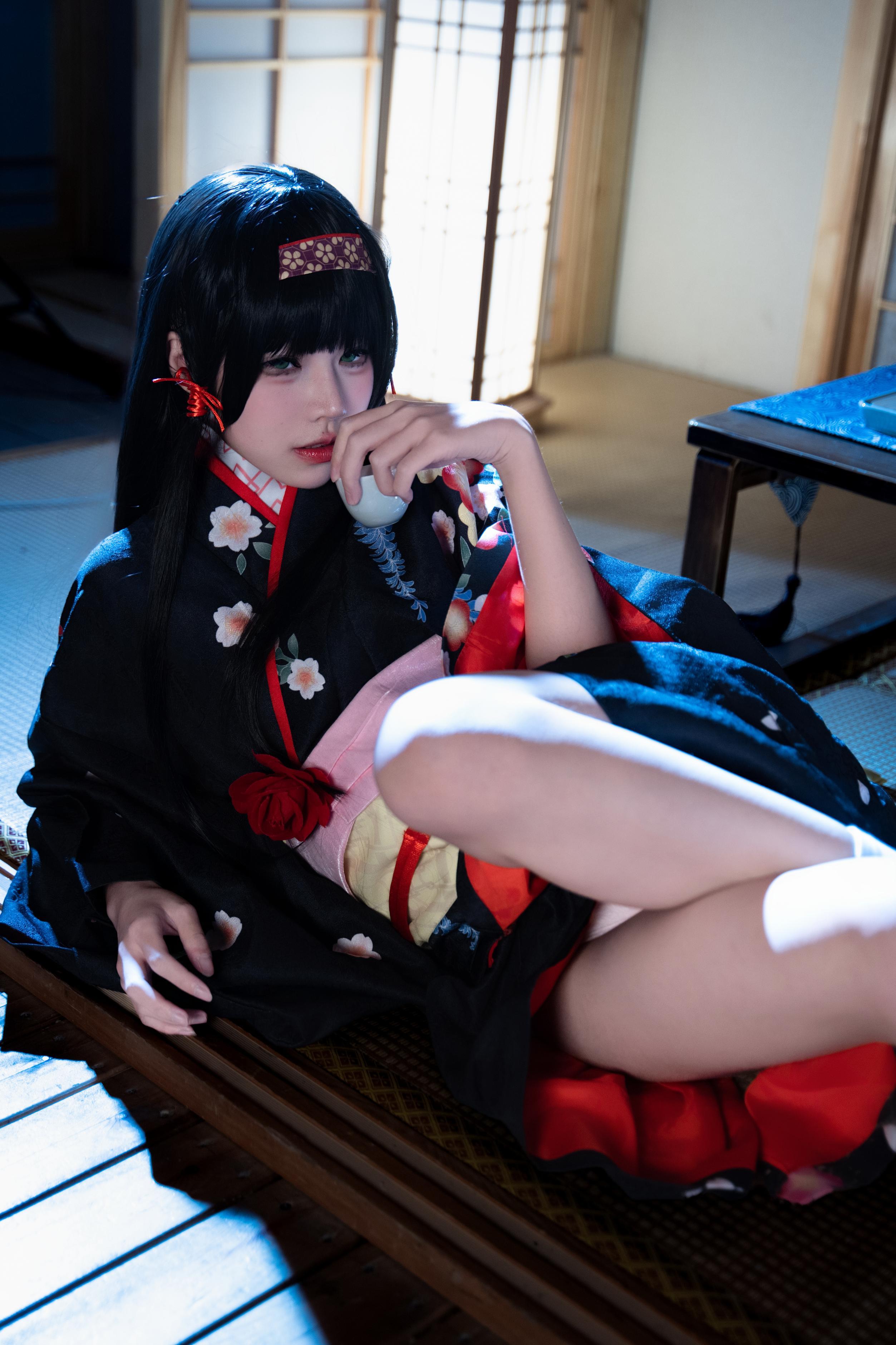 [cosplay] 清水凪 - [真人写实] cos 莲华：白发兽耳猫娘御姐 巨乳黑丝开档湿身透视 62P