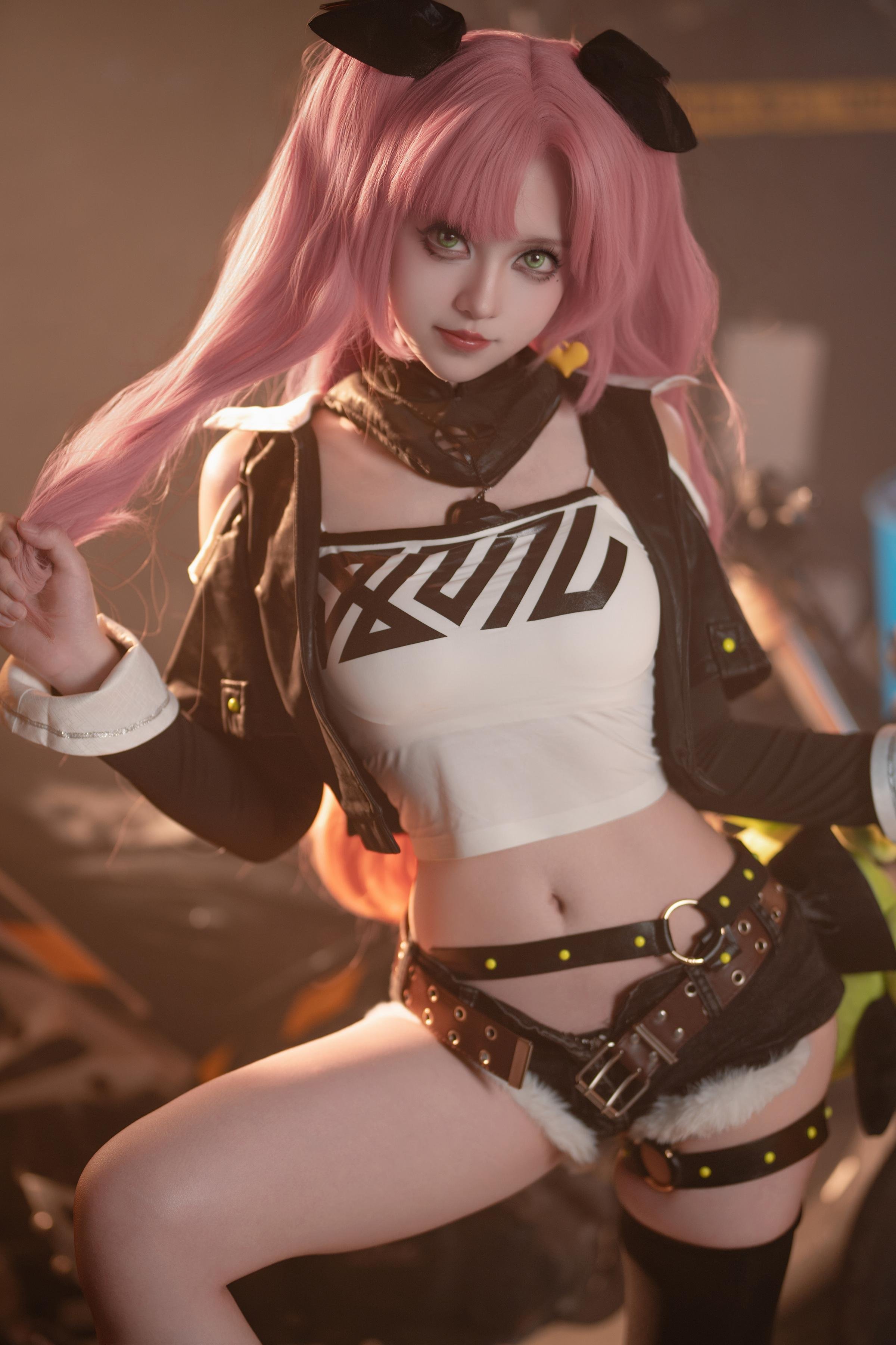 [cosplay] Bangni邦尼 - [真人写实] cos 妮可·罗宾：考古学家御姐长腿黑丝撕裂衬衫 巨乳湿身透视极致堕落无修正调教 77P
