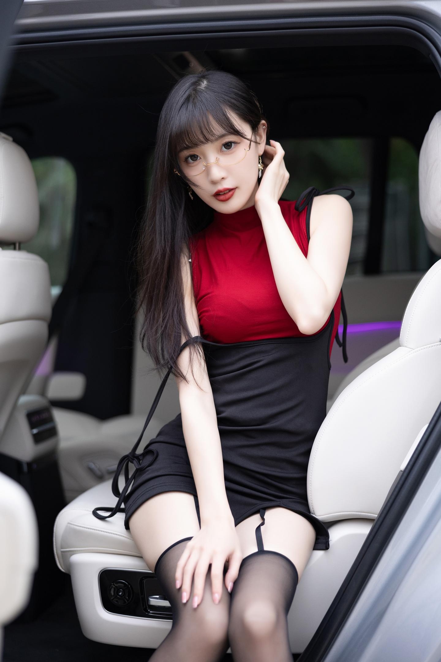 [写真] 林星阑- 秀人网红衣黑丝：秀人网模特主题写真 红色造型搭配黑丝 氛围感私房呈现 85P