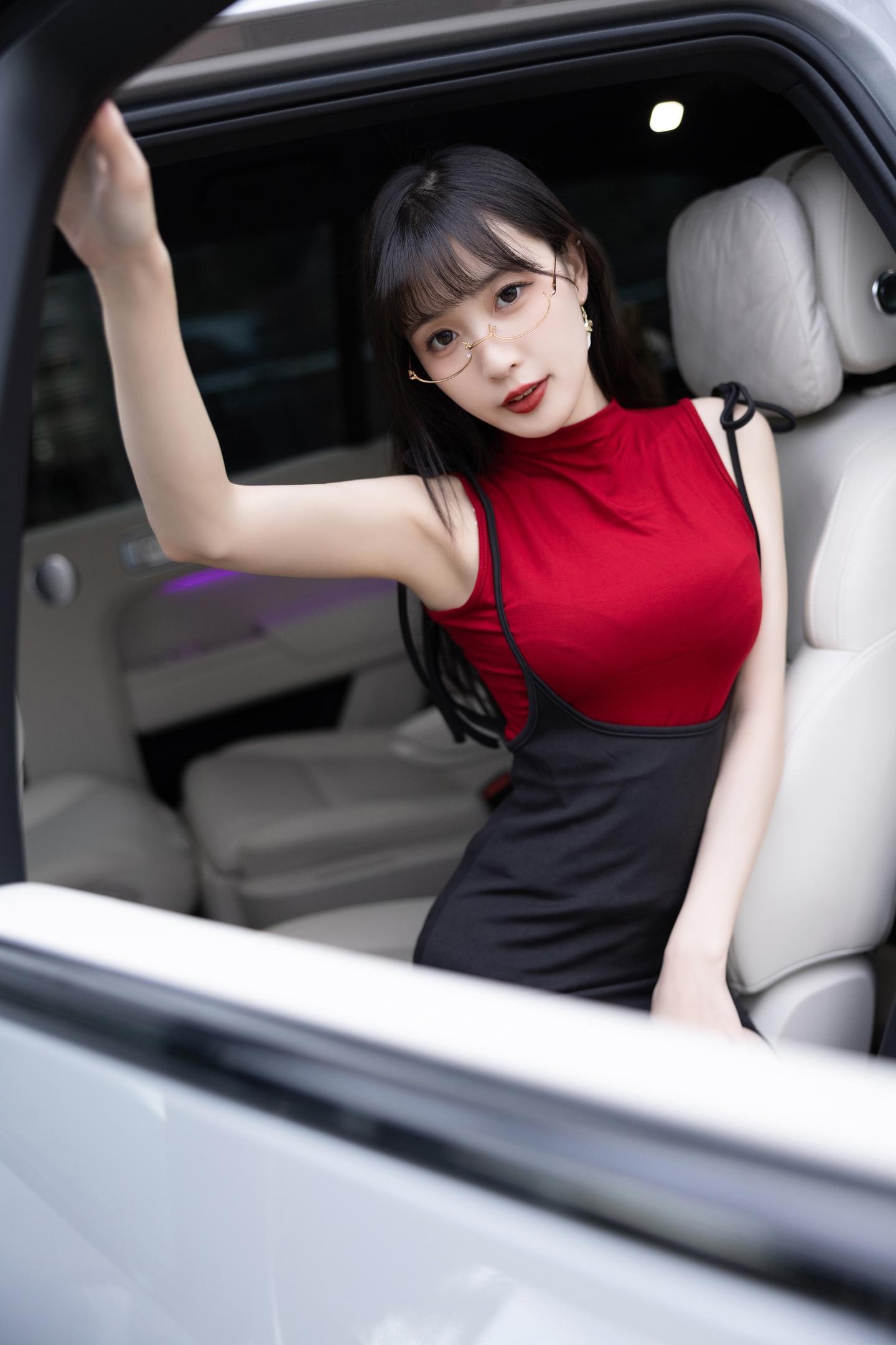 [写真] 林星阑- 秀人网红衣黑丝：秀人网模特主题写真 红色造型搭配黑丝 氛围感私房呈现 85P