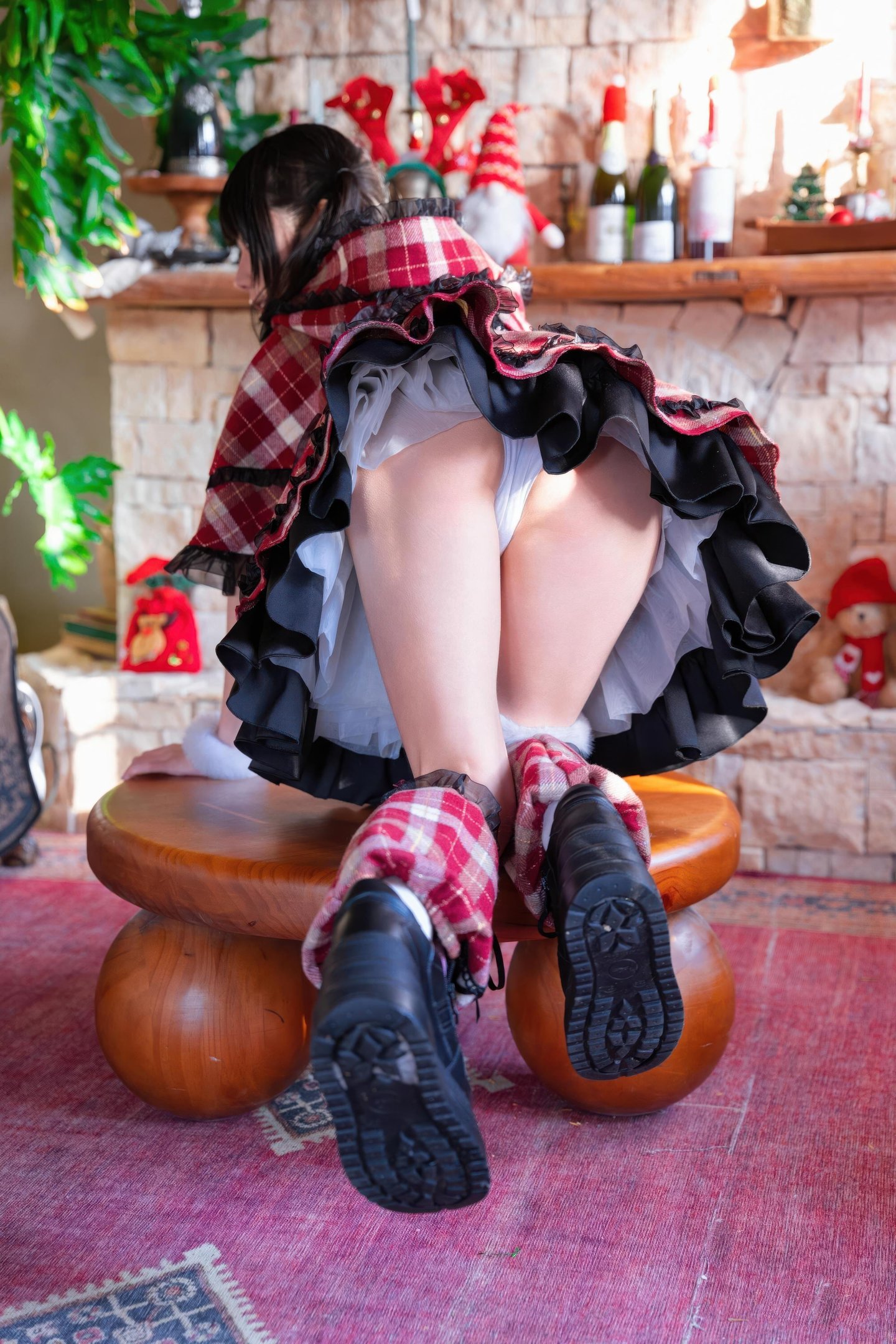 [cosplay] 清水凪 - 圣诞·日夜：圣诞主题双场景拍摄 日与夜两种氛围切换 服装与光影变化带来不同观感 节日感与人物气质并存的完整呈现 99P