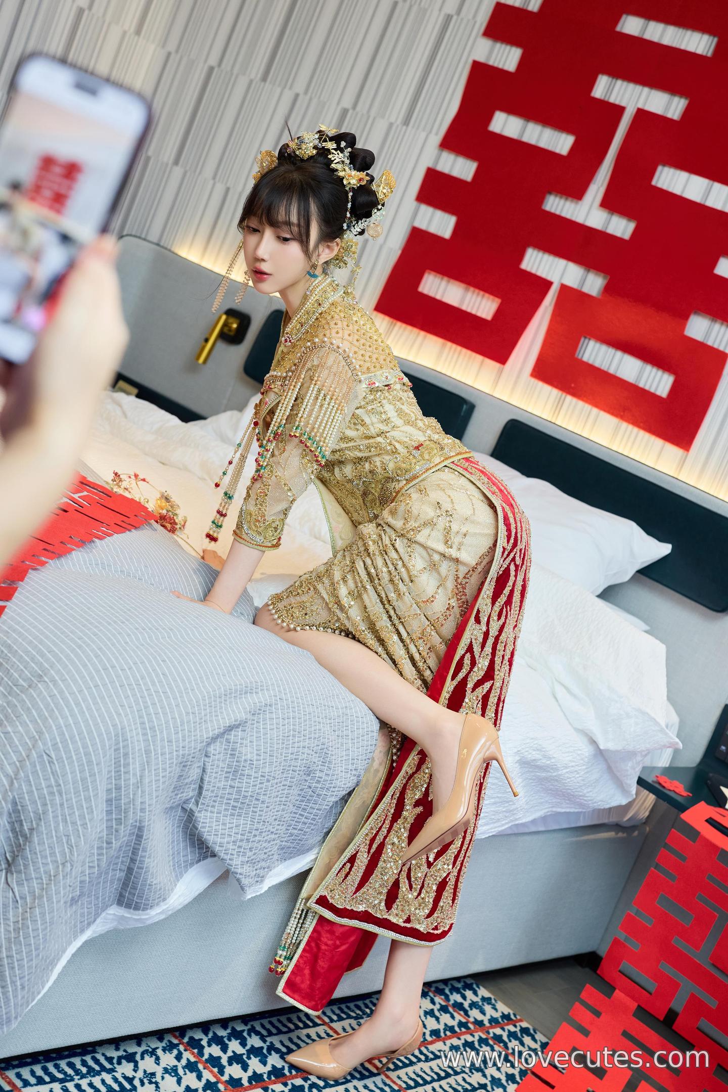 사진] 玥儿玥er - 수인망 섹시한 수화복 테마 화보: 중식 신부 드레스와 부드러운 몸매의 조화로 전통과 섹시함이 공존하는 동양의 매력 84P