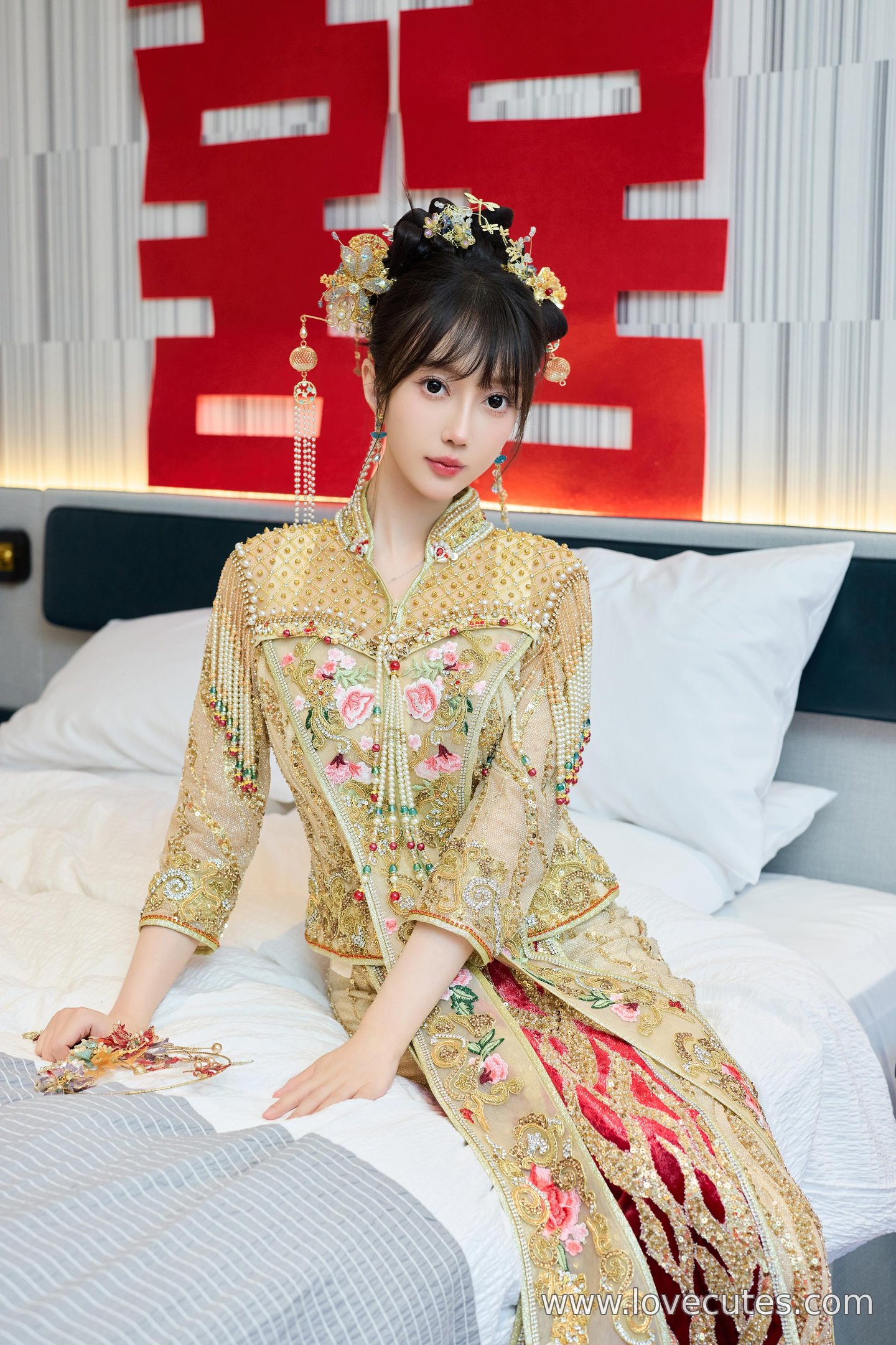 사진] 玥儿玥er - 수인망 섹시한 수화복 테마 화보: 중식 신부 드레스와 부드러운 몸매의 조화로 전통과 섹시함이 공존하는 동양의 매력 84P