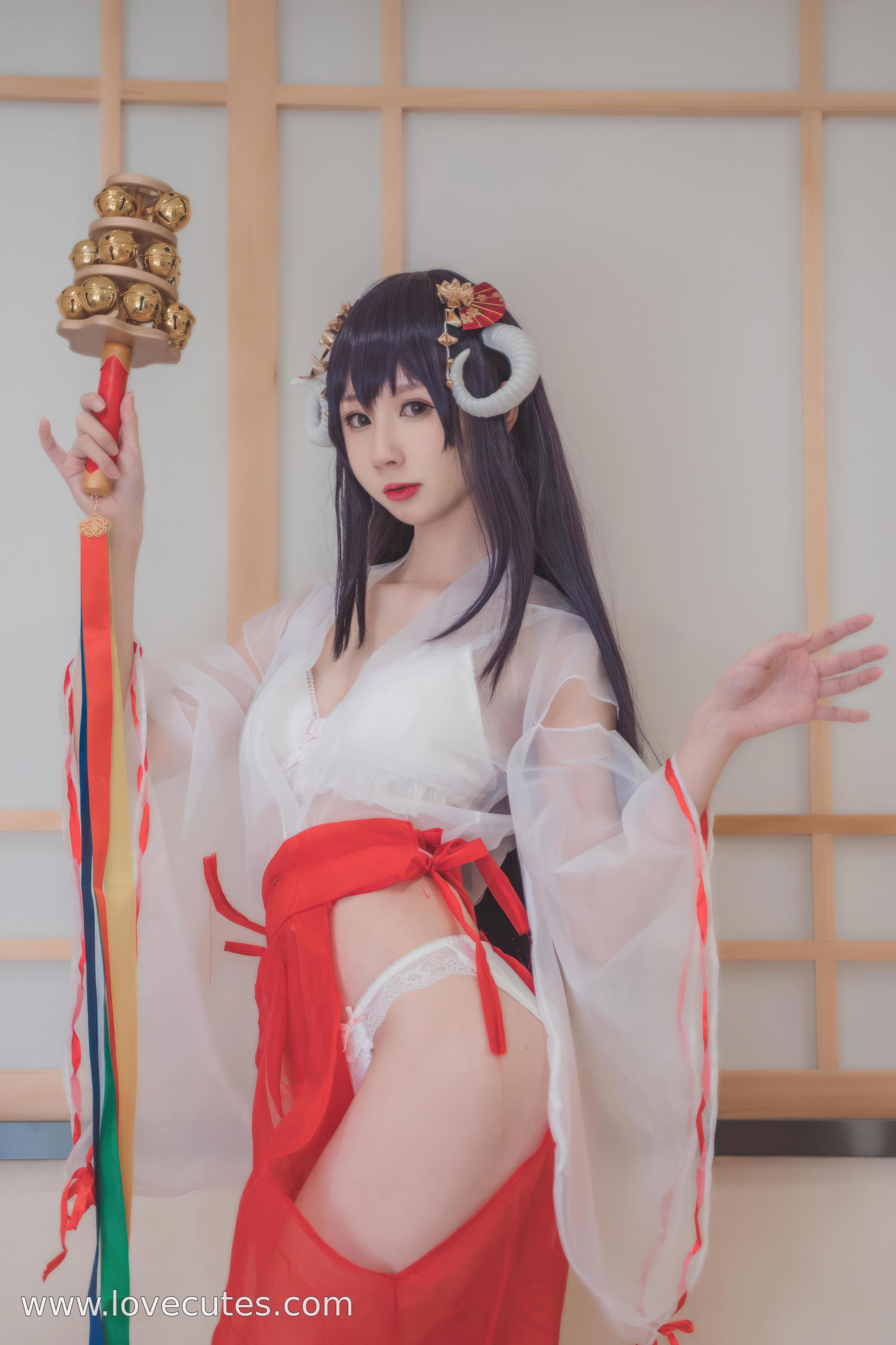 [cosplay] 西园寺南歌 - 透明巫女主题COS：轻薄巫女装与通透材质结合 在日系神社风格中呈现柔美与神秘并存的视觉效果 30P