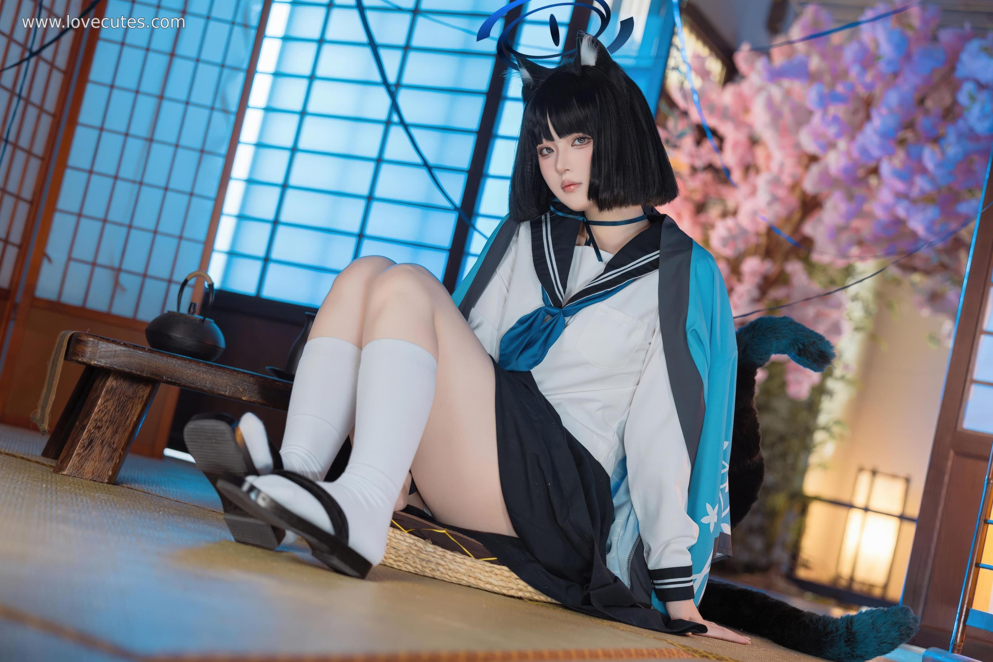 [cosplay] 屿鱼 - 蔚蓝档案 桐生桔梗：学院制服风格的角色还原 清冷气质与身材线条并重呈现 53P