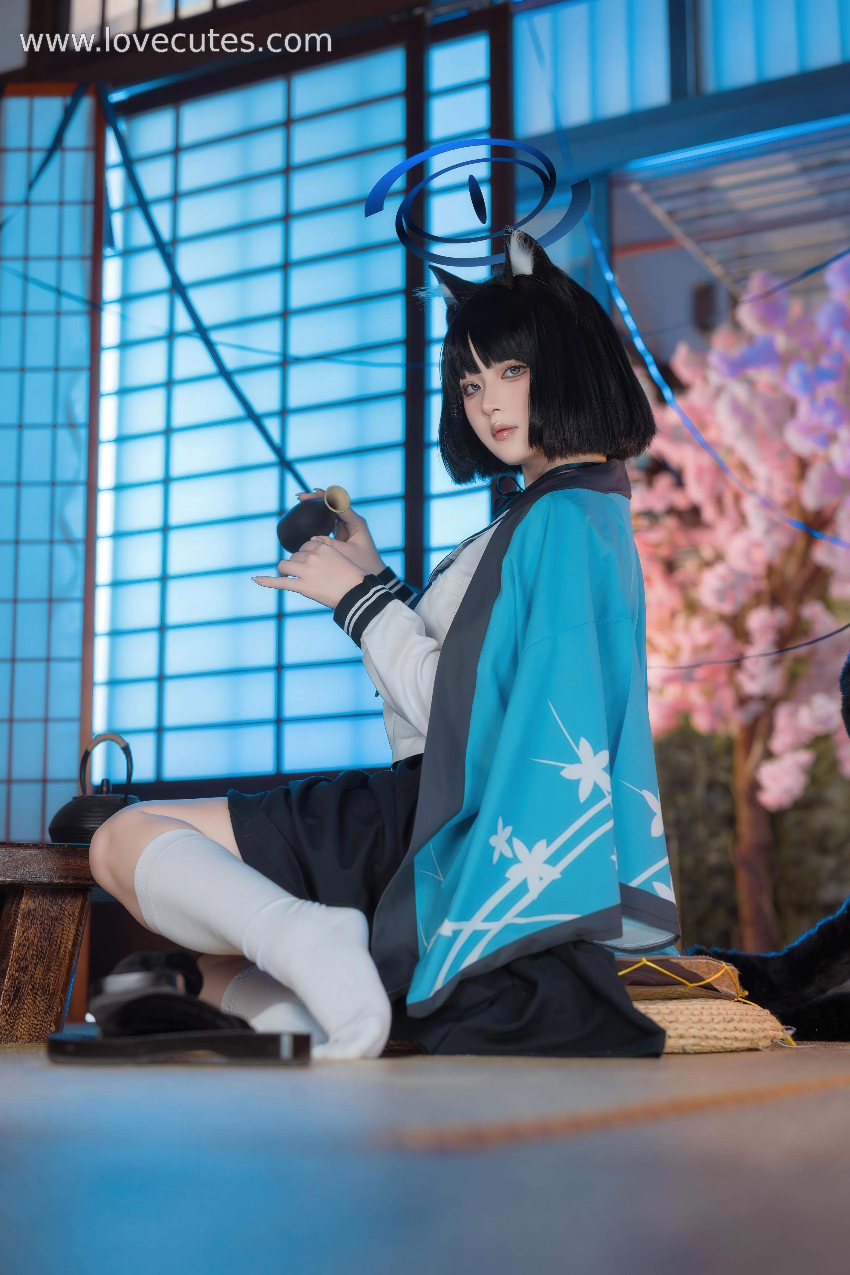 [cosplay] 屿鱼 - 蔚蓝档案 桐生桔梗：学院制服风格的角色还原 清冷气质与身材线条并重呈现 53P