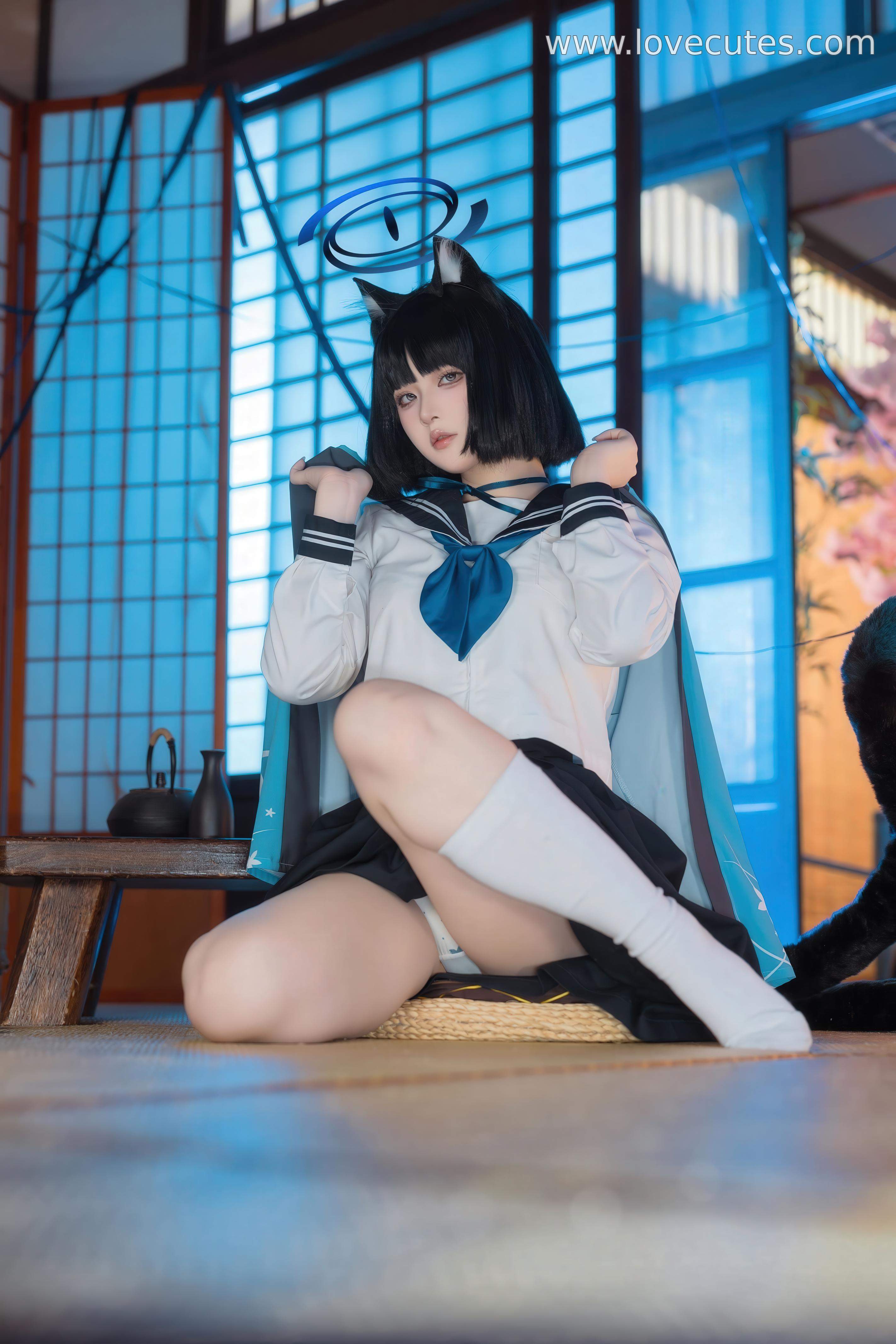 [cosplay] 屿鱼 - 蔚蓝档案 桐生桔梗：学院制服风格的角色还原 清冷气质与身材线条并重呈现 53P