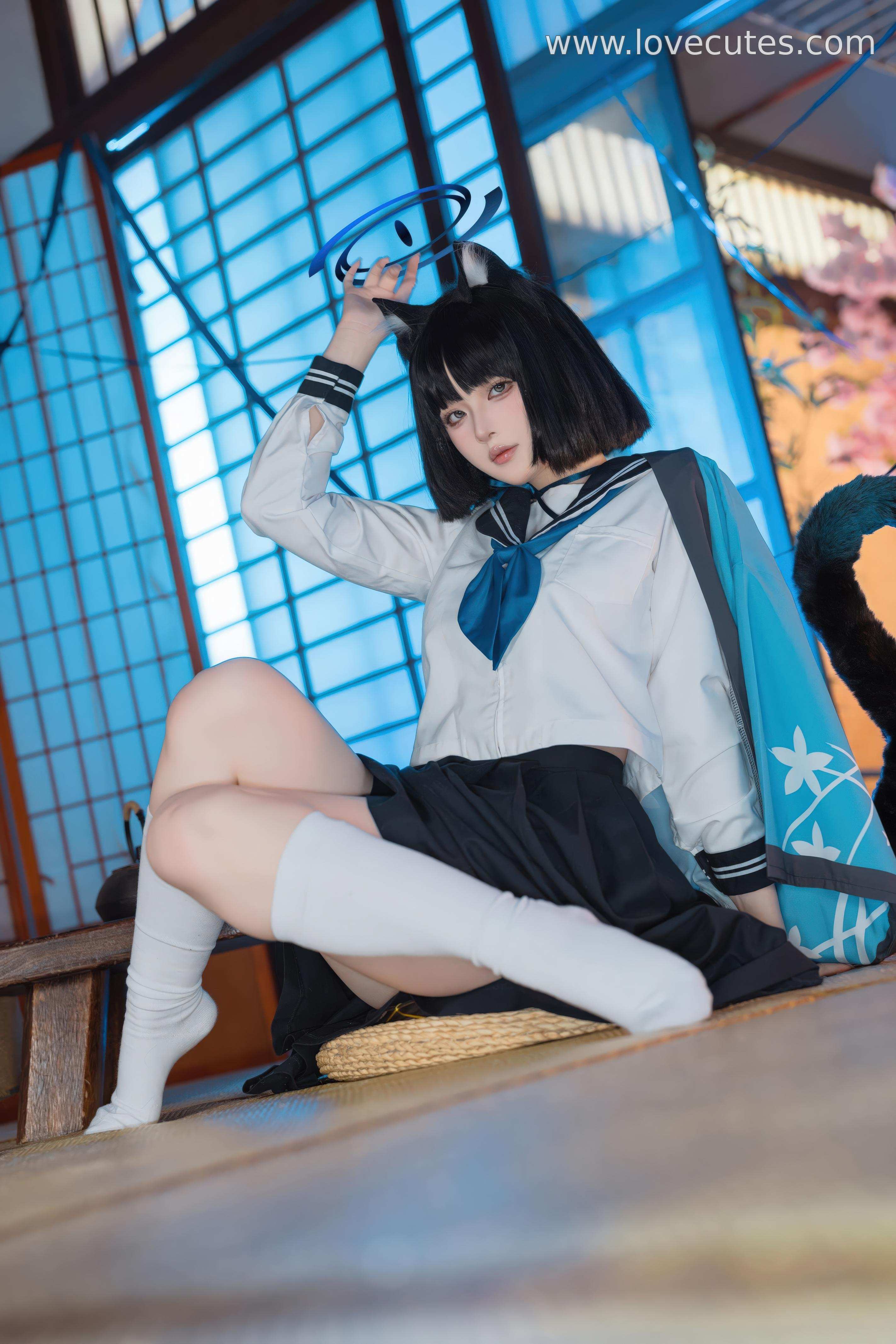 [cosplay] 屿鱼 - 蔚蓝档案 桐生桔梗：学院制服风格的角色还原 清冷气质与身材线条并重呈现 53P