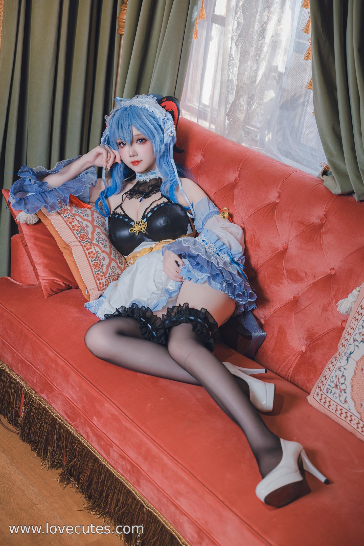 [cosplay] 雪晴Astra - 甘雨女仆：黑丝女仆造型的角色还原 温柔与性感并存的私房风格呈现 31P1V