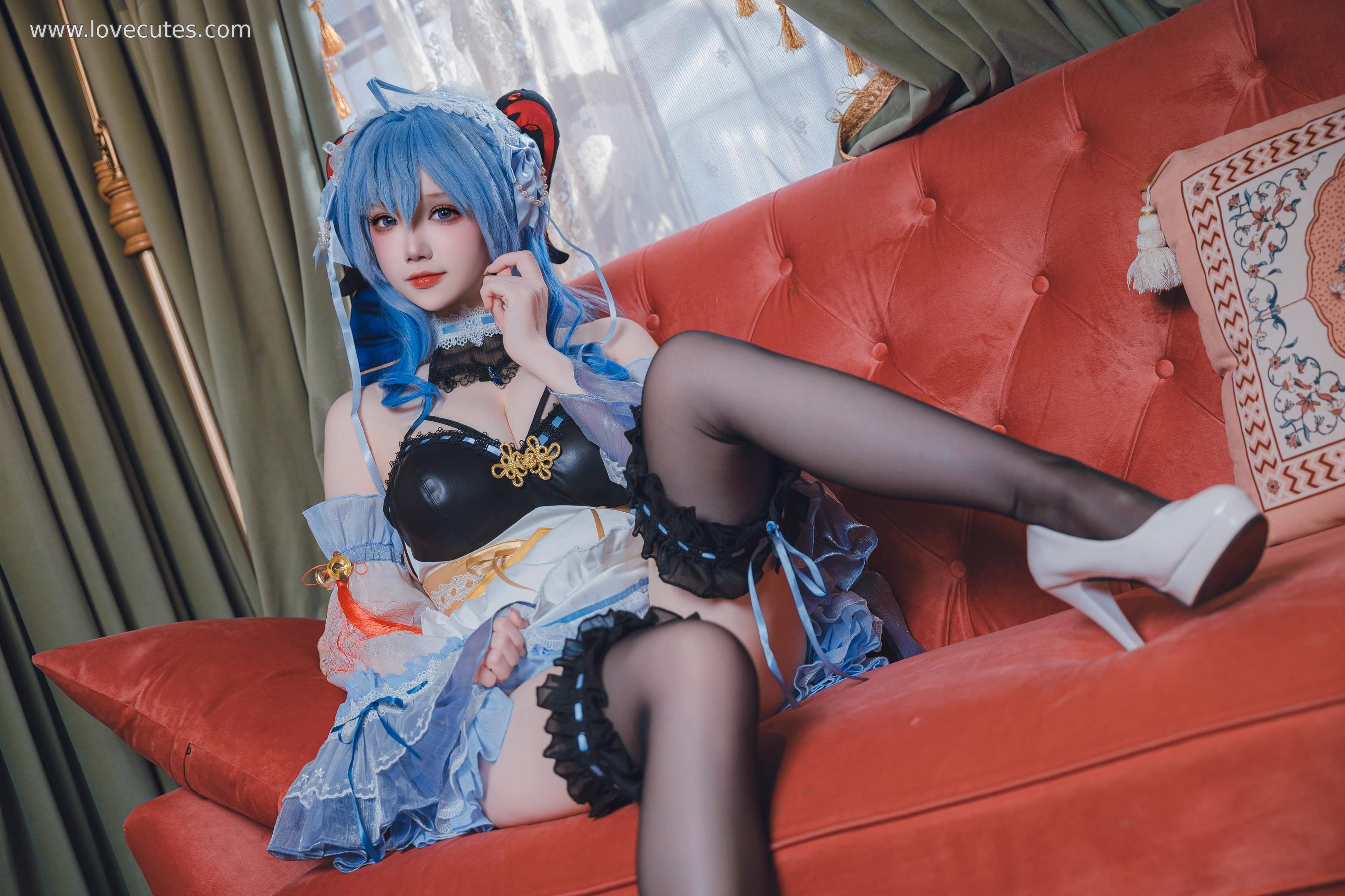 [cosplay] 雪晴Astra - 甘雨女仆：黑丝女仆造型的角色还原 温柔与性感并存的私房风格呈现 31P1V