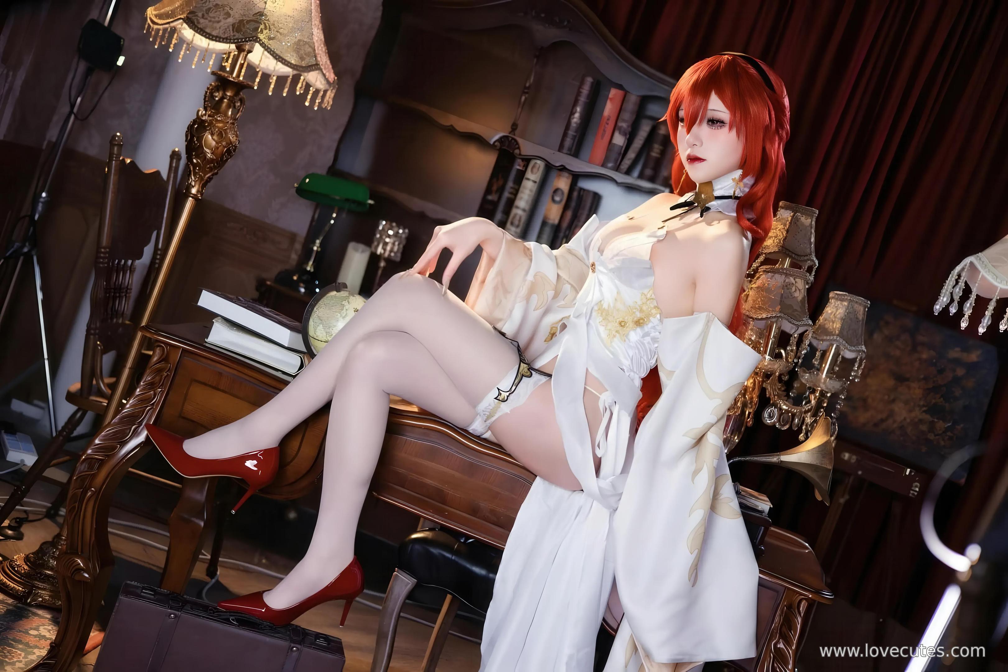[cosplay] 双木扶苏 - 崩坏·星穹铁道姬子：姬子角色造型还原 科幻设定服饰与沉稳气质呈现 简洁场景突出人物神态与氛围表现 30P