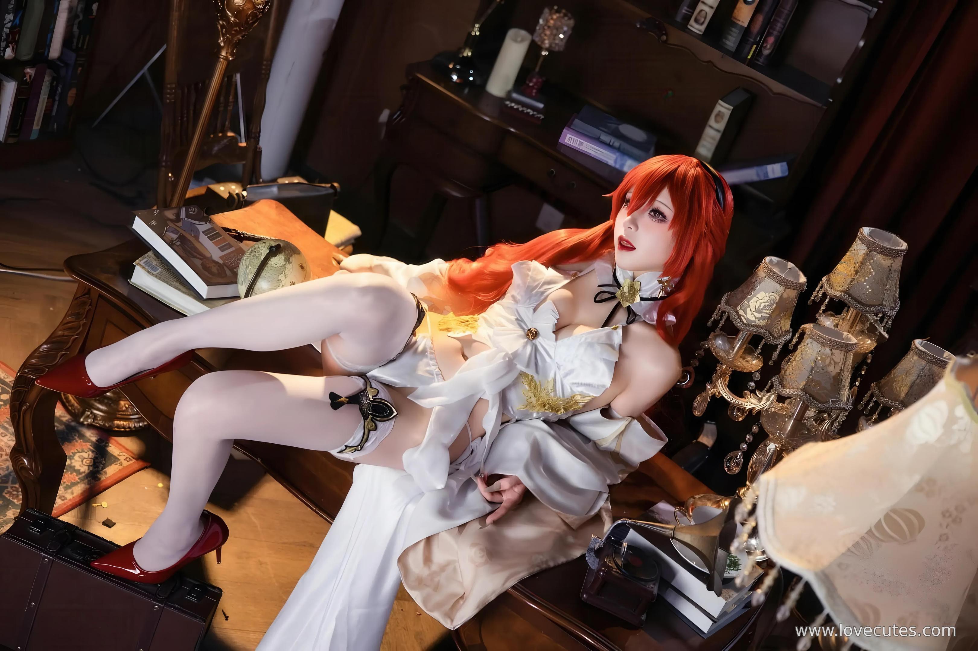 [cosplay] 双木扶苏 - 崩坏·星穹铁道姬子：姬子角色造型还原 科幻设定服饰与沉稳气质呈现 简洁场景突出人物神态与氛围表现 30P
