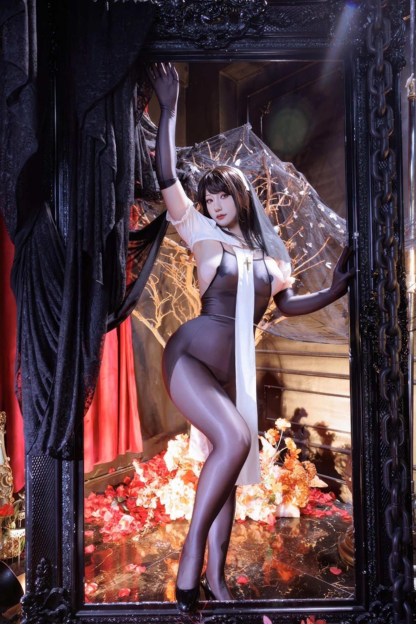 [cosplay] 星澜是澜澜叫澜妹呀 - 惩戒修女：黑丝高跟鞋配修女主题反差感很强 巨乳曲线很吸睛 44P1V