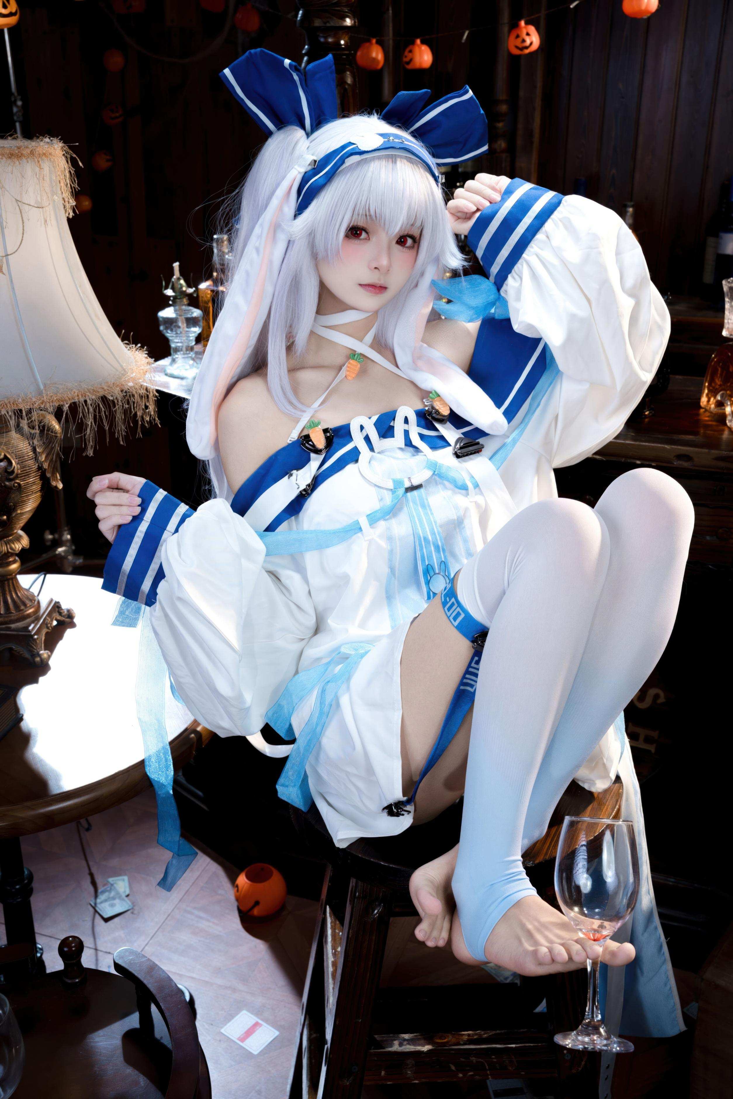 [cosplay] 九柒喵 - 拉菲II：角色还原度在线 白丝与玉足细节很抓眼的少女系cos 46P