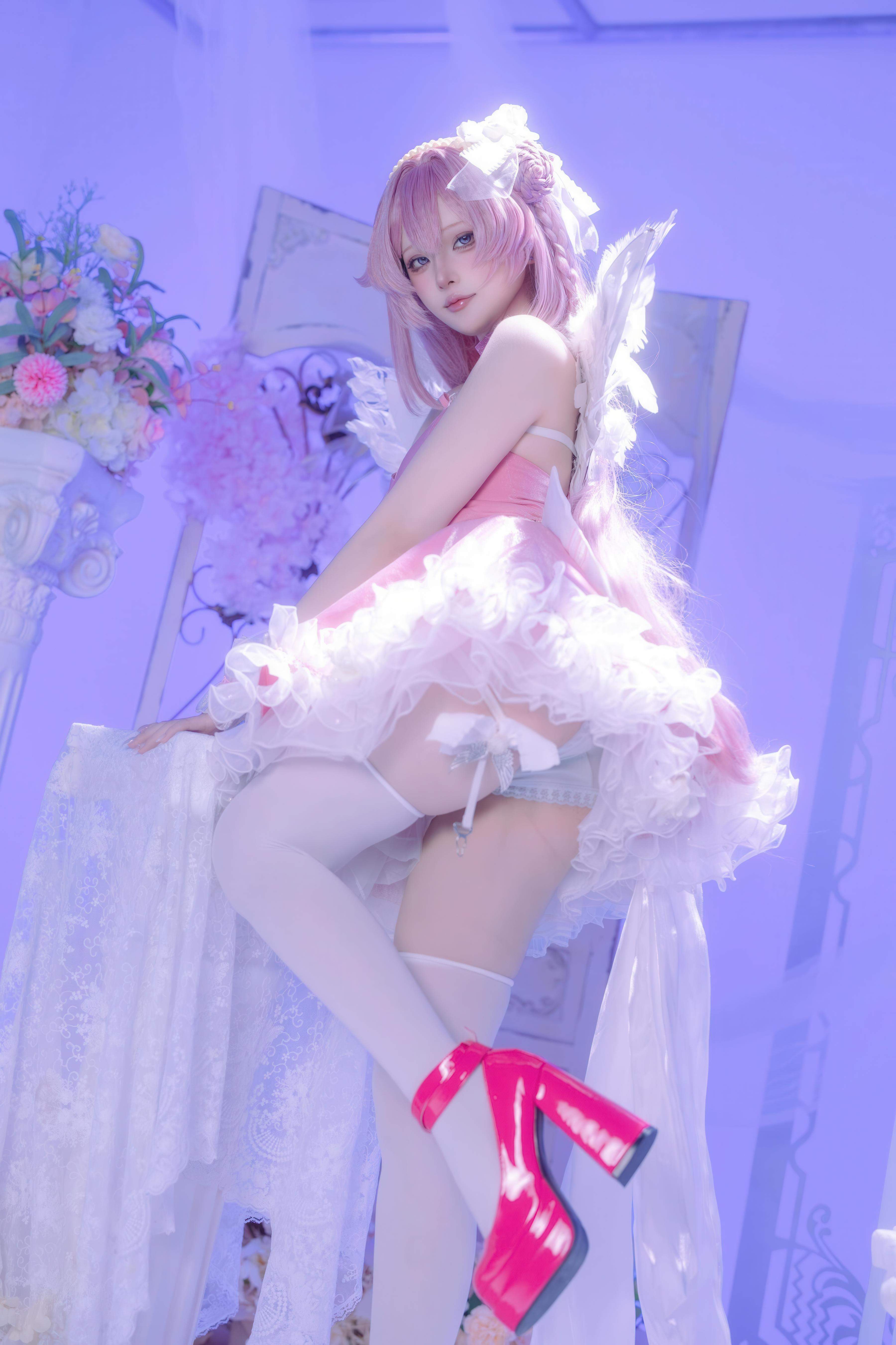 [cosplay] 屿鱼 - 桃乐丝·黎明派对：派对氛围下的角色还原 白丝少女感很抓眼 63P